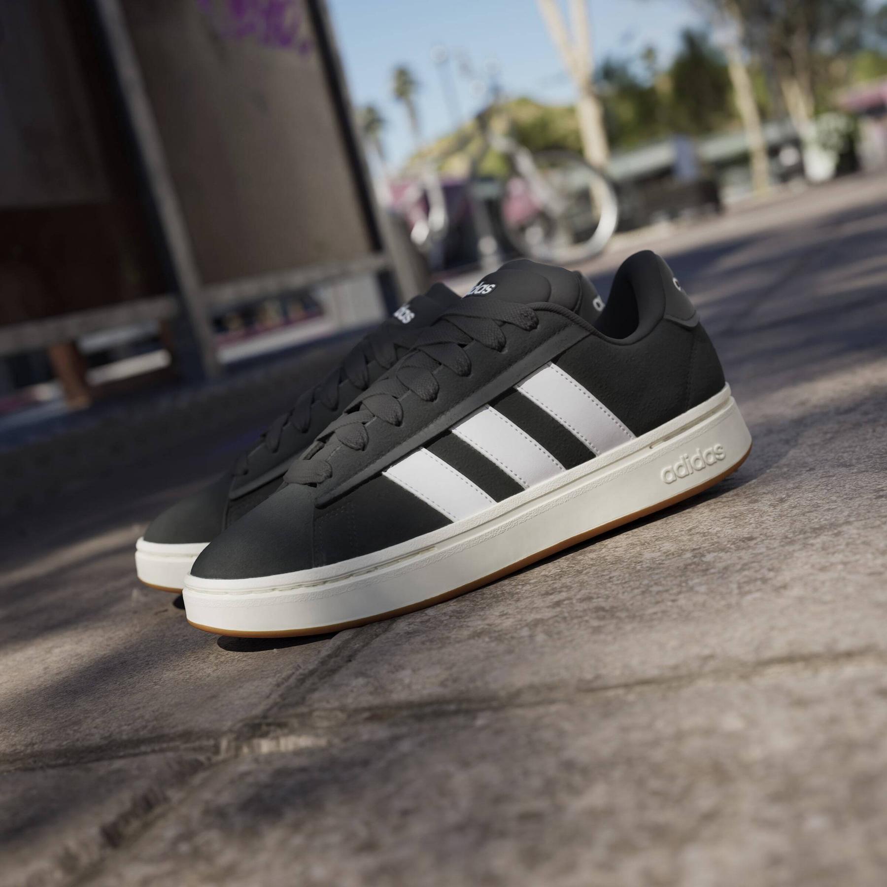 product/a/d/adidas_jr0543_20_footwear_photography_heromrktng_view_8-nw091625.jpg