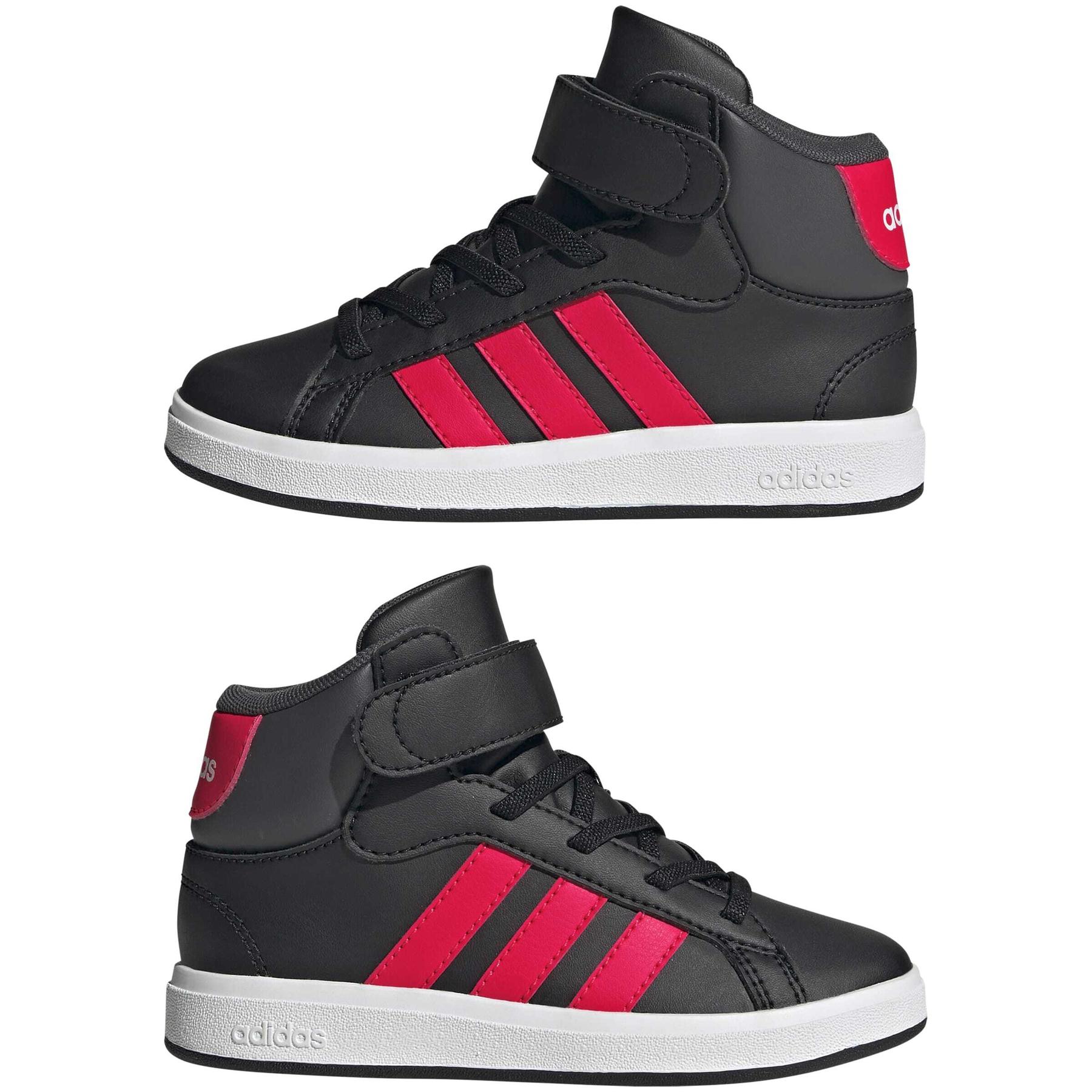 product/a/d/adidas_jr0801_10_footwear_photography_mirrored_pair_view_white-nw091625.jpg