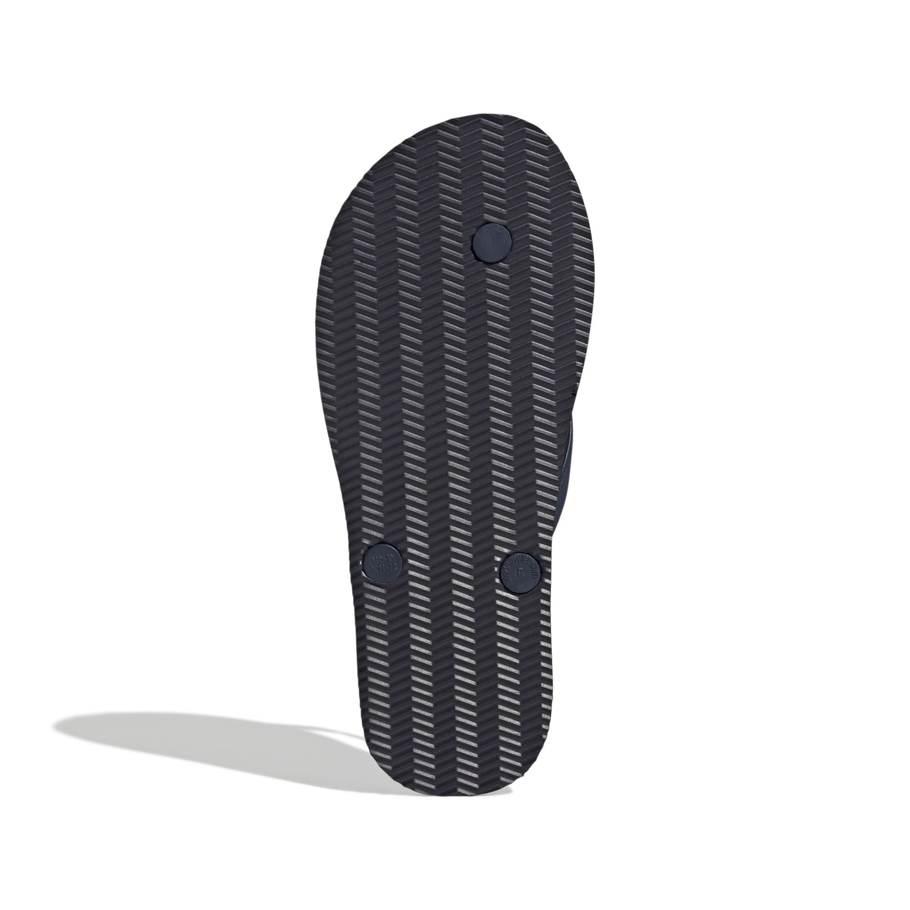product/a/d/adidas_jr1154_4_footwear_photography_bottom_view_white-nw091625.jpg