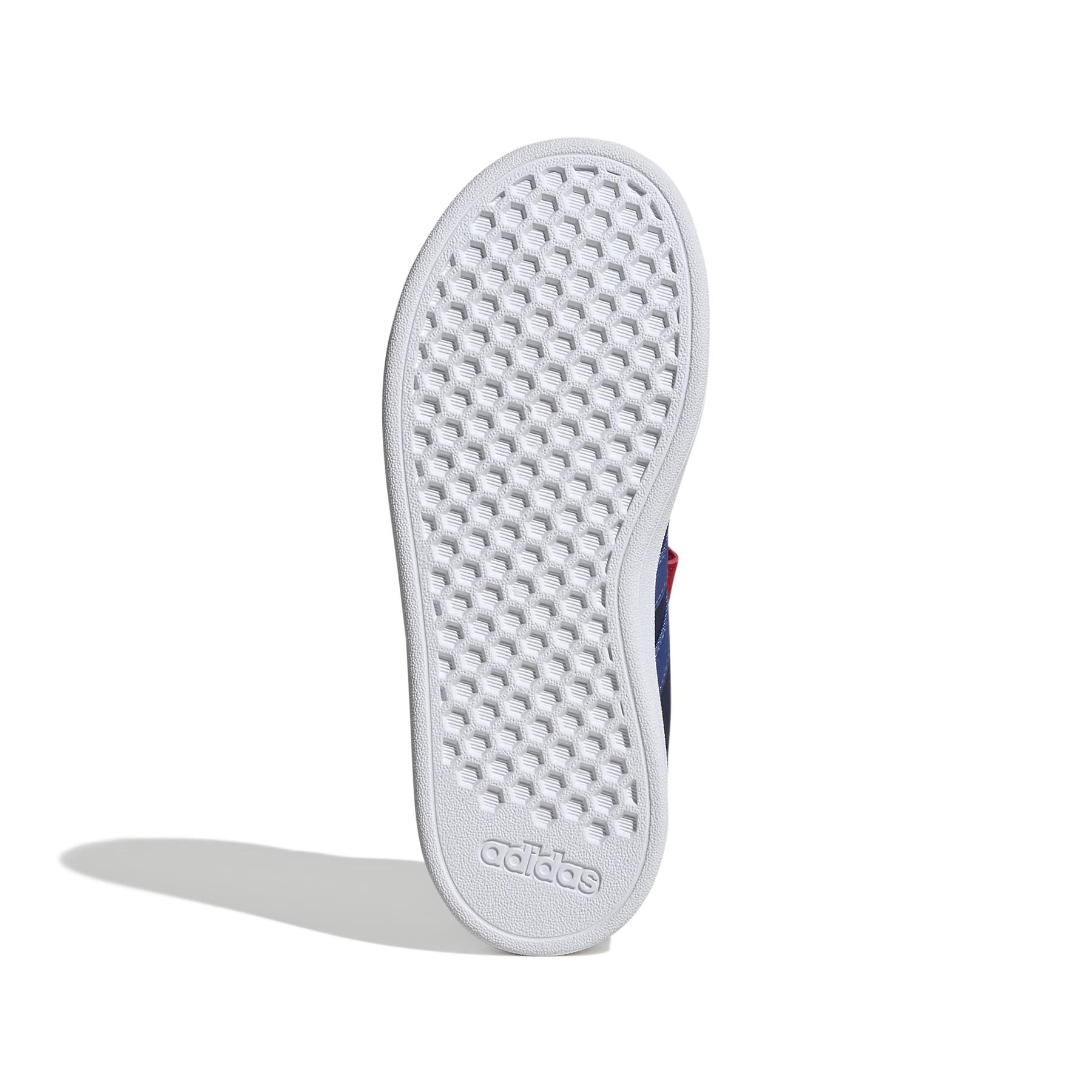 product/a/d/adidas_jr4902_4_footwear_photography_bottom_view_white-nw091725.jpg