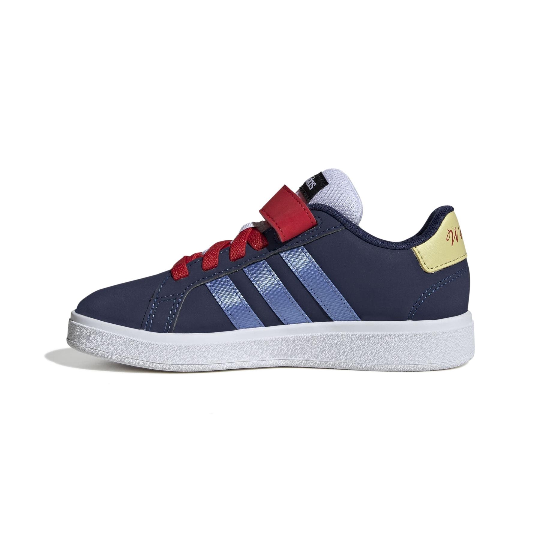product/a/d/adidas_jr4902_5_footwear_photography_side_medial_center_view_white-nw091725.jpg