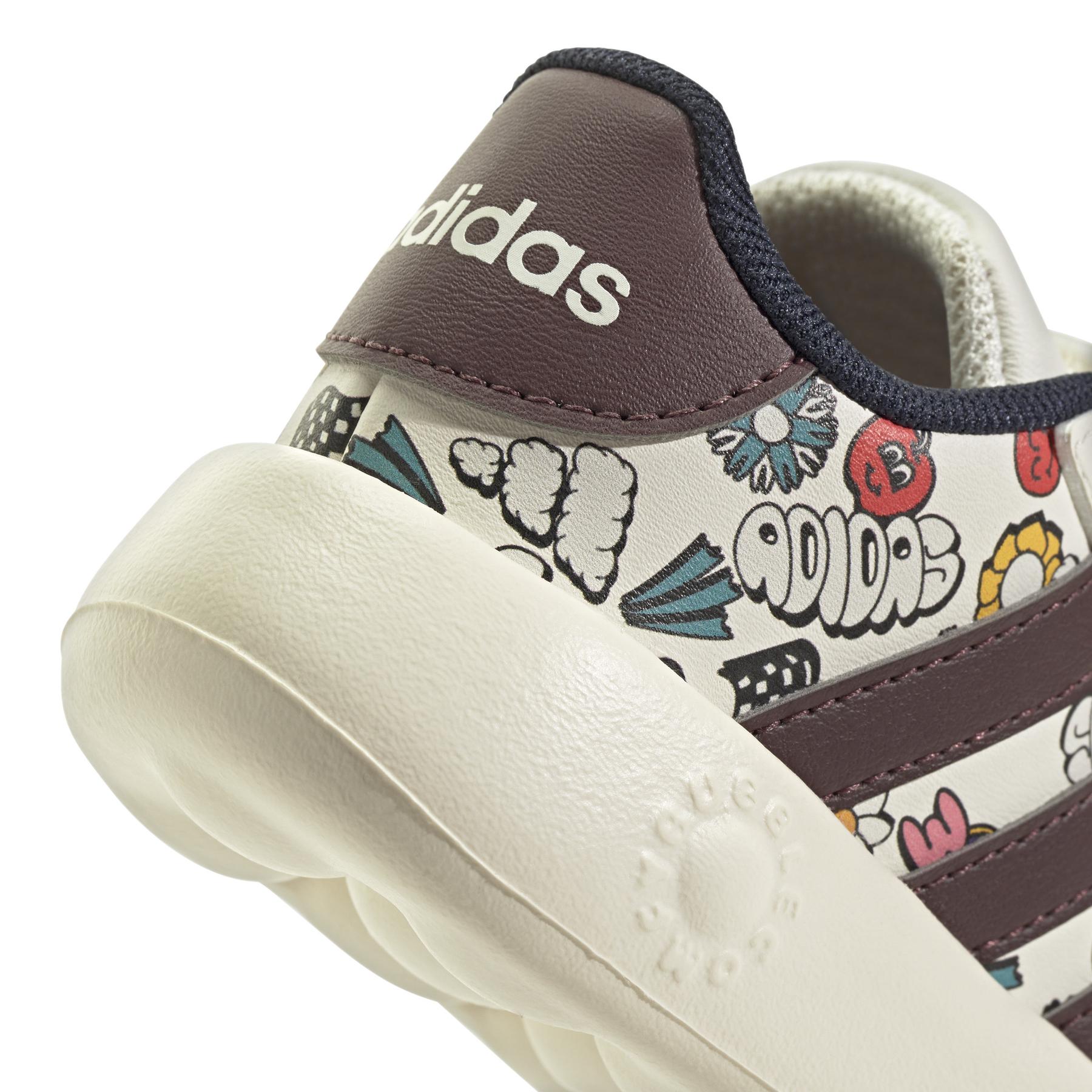 product/a/d/adidas_jr5152_9_footwear_photography_detail_view_2_white-nw091725.jpg