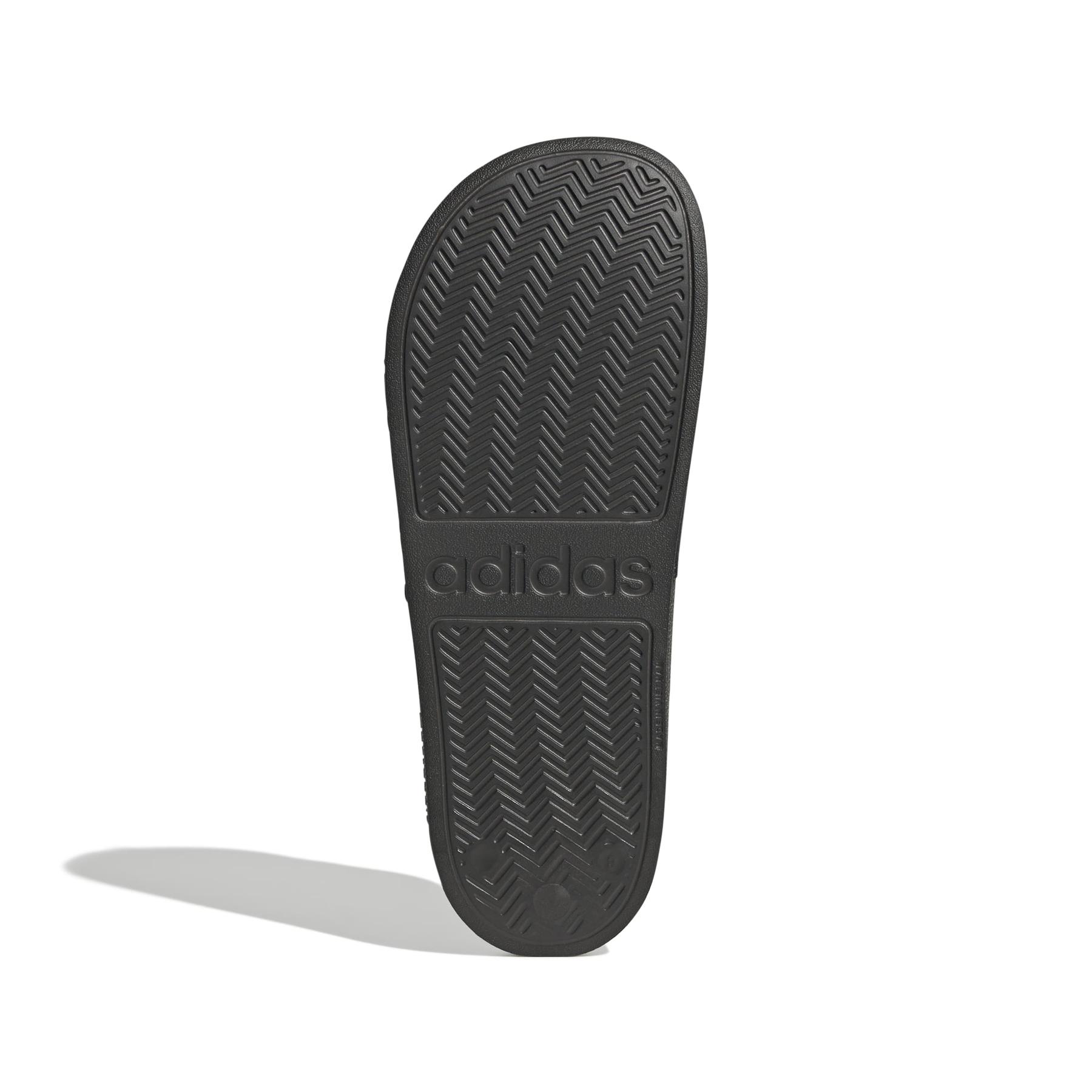 product/a/d/adidas_jr9231_4_footwear_photography_bottom_view_white-nw091725.jpg
