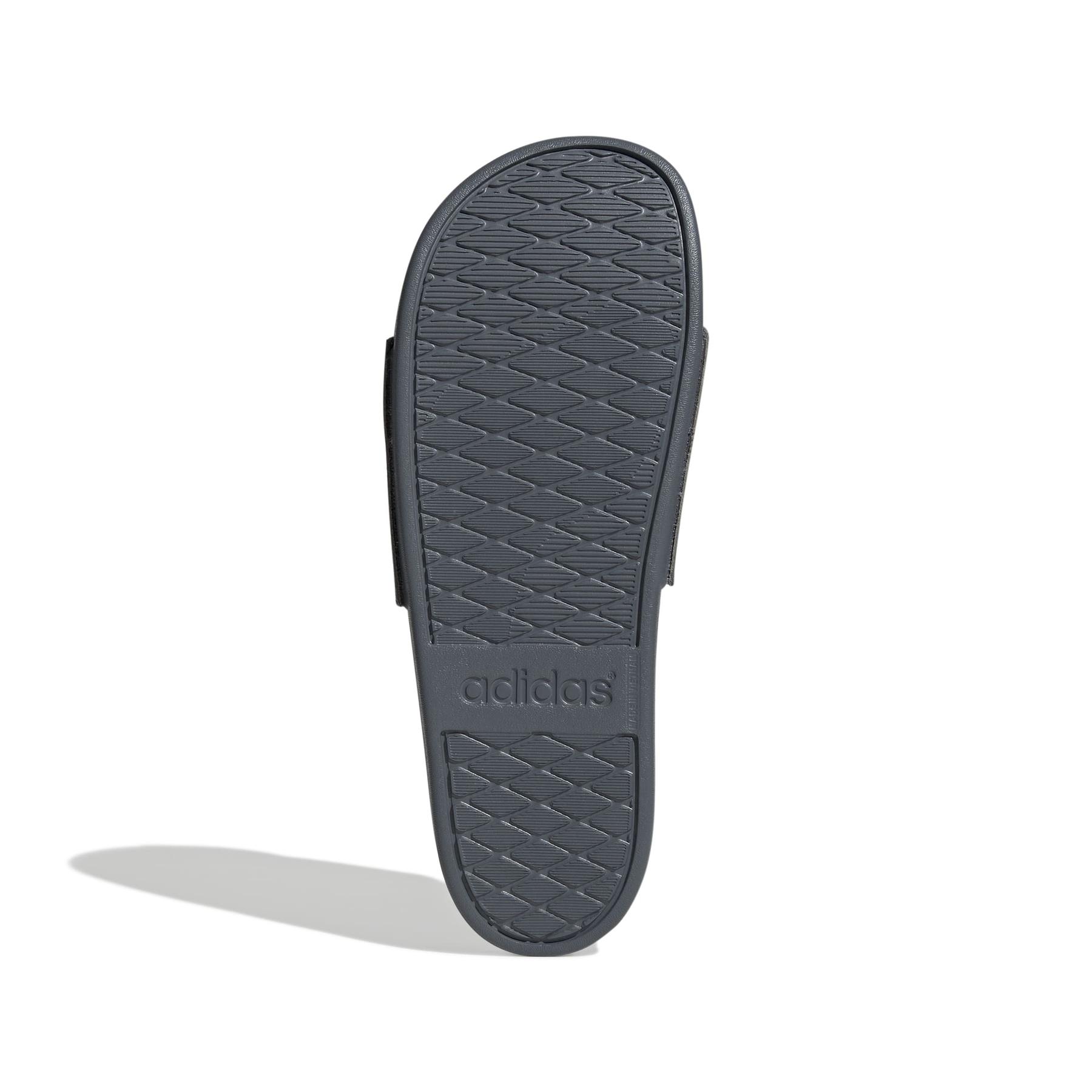 product/a/d/adidas_js1137_4_footwear_photography_bottom_view_white-nw091725.jpg