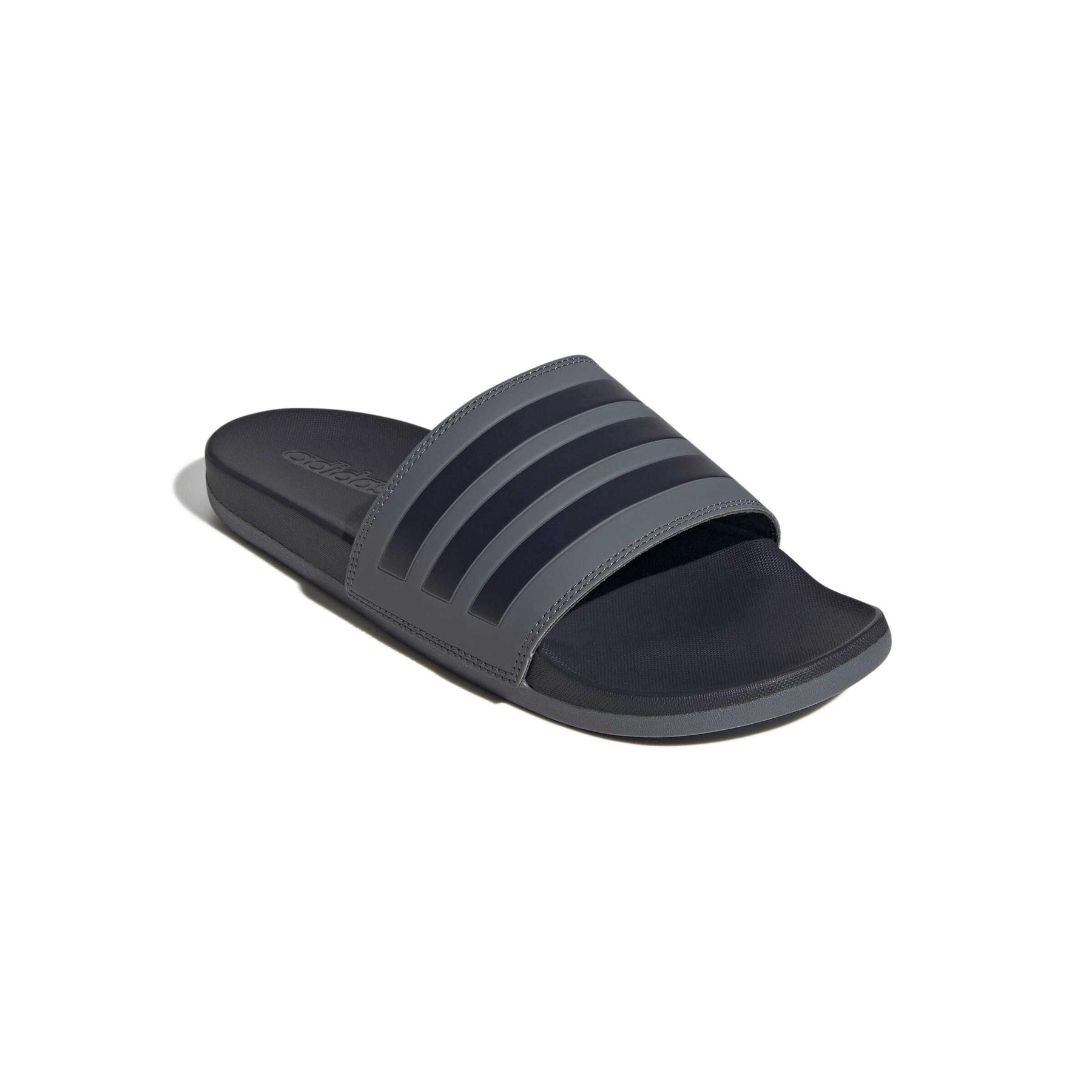 product/a/d/adidas_js1137_6_footwear_photography_front_lateral_top_view_white-nw091725.jpg