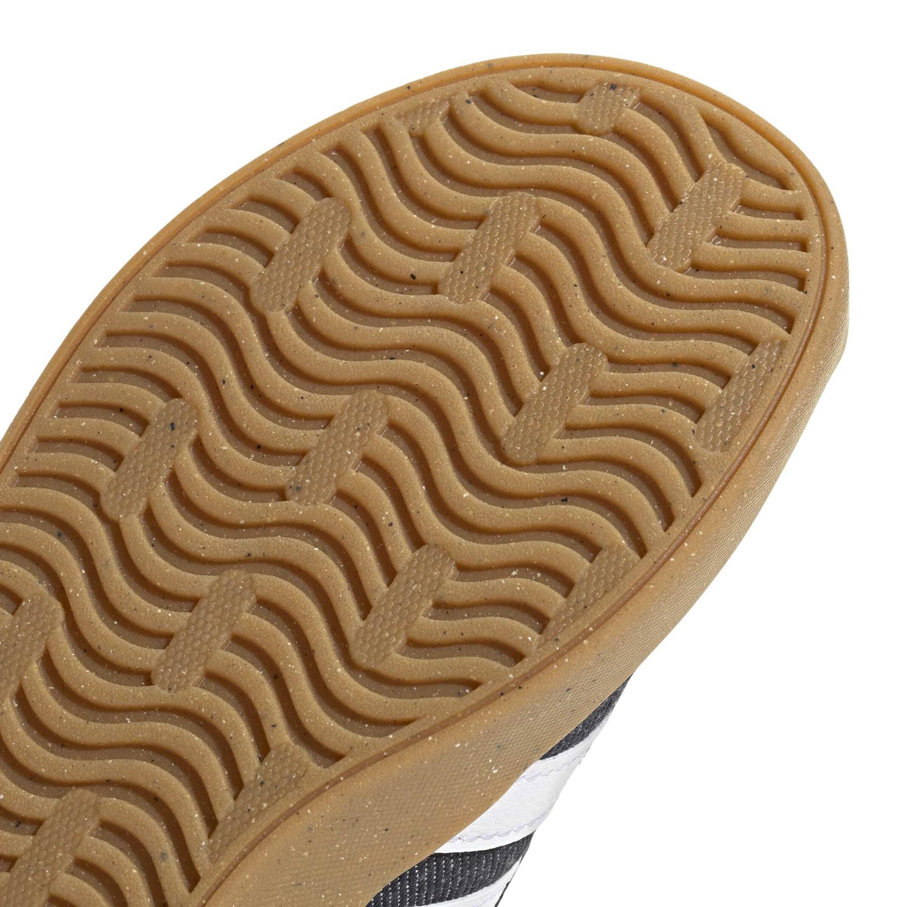 product/a/d/adidas_js3486_8_footwear_photography_detail_view_1_white-nw091725.jpg