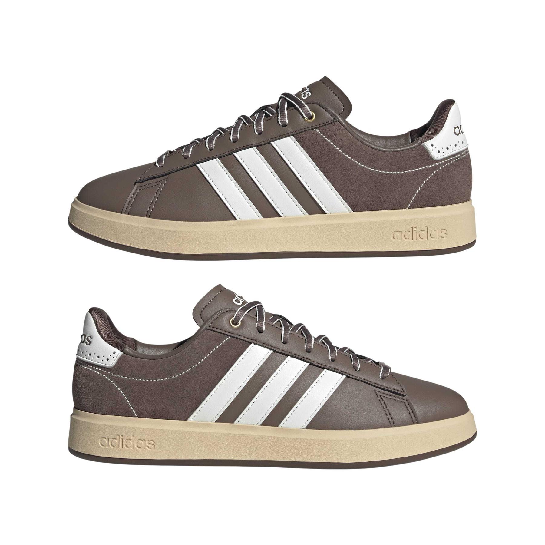 product/a/d/adidas_js4484_10_footwear_photography_mirrored_pair_view_white-nw091725.jpg
