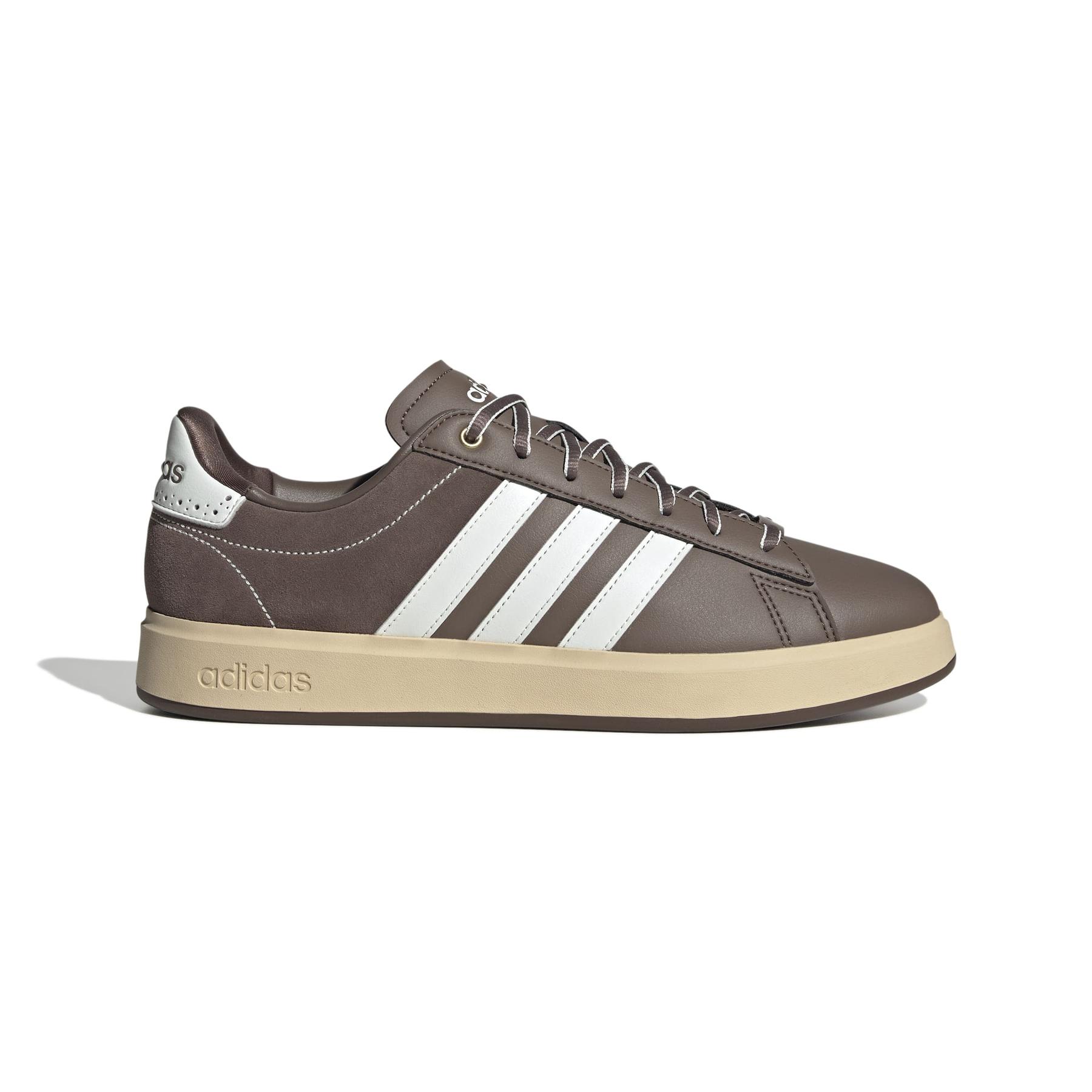product/a/d/adidas_js4484_1_footwear_photography_side_lateral_center_view_white-nw091725.jpg