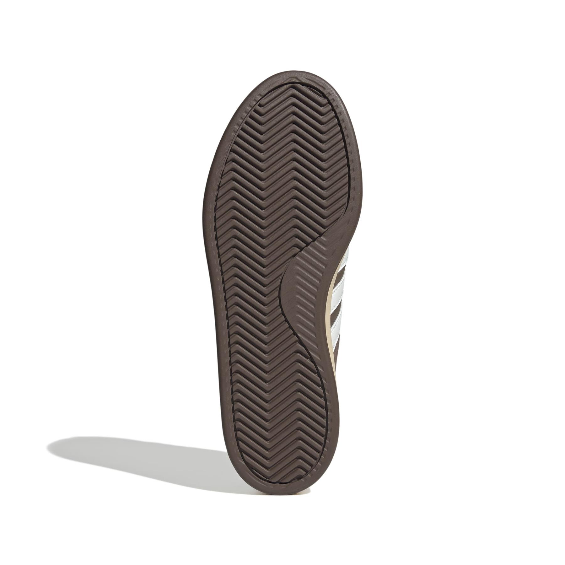 product/a/d/adidas_js4484_4_footwear_photography_bottom_view_white-nw091725.jpg