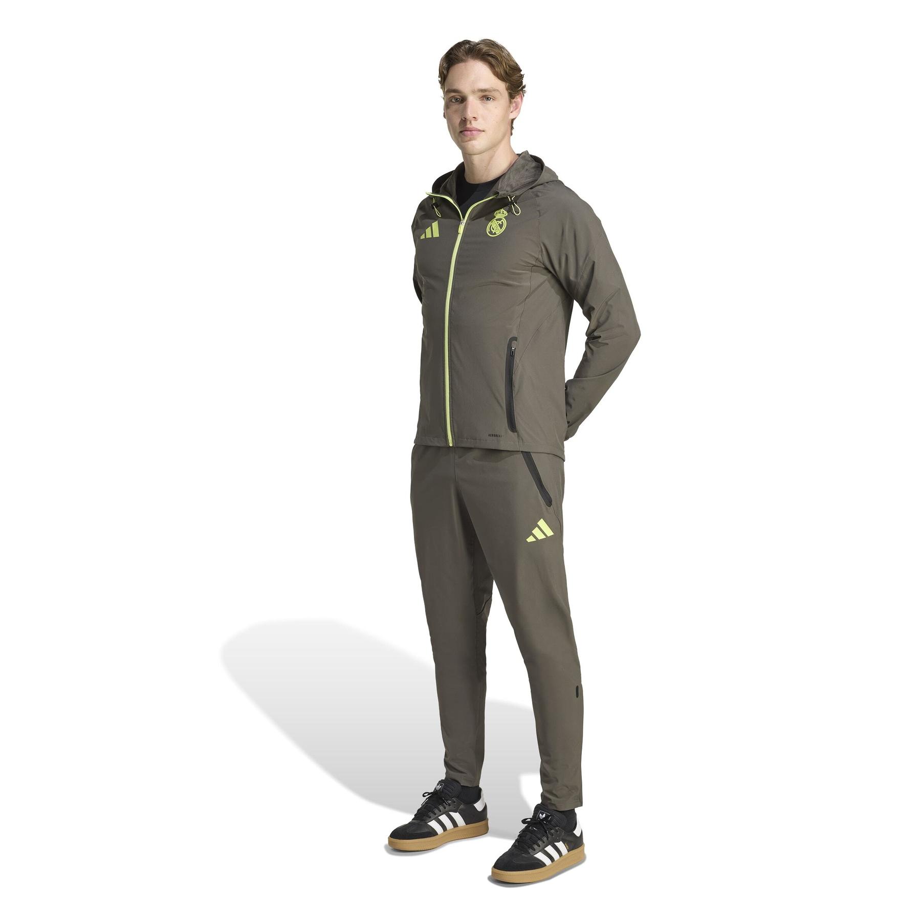 product/a/d/adidas_jv5321_4_apparel_on_model_standard_outfit_view_white.jpg