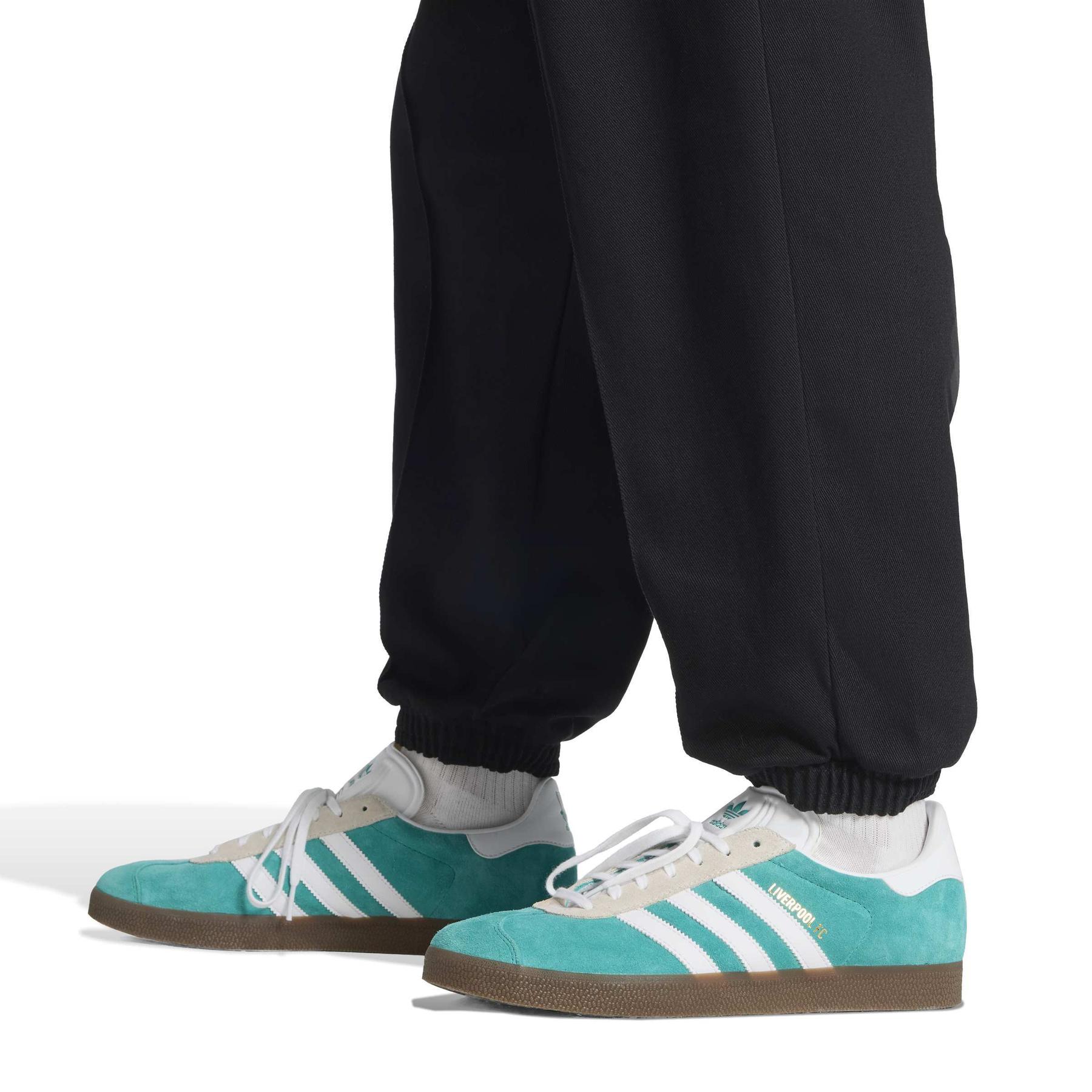 product/a/d/adidas_jw5467_6_apparel_on_model_detail_view_2_white.jpg