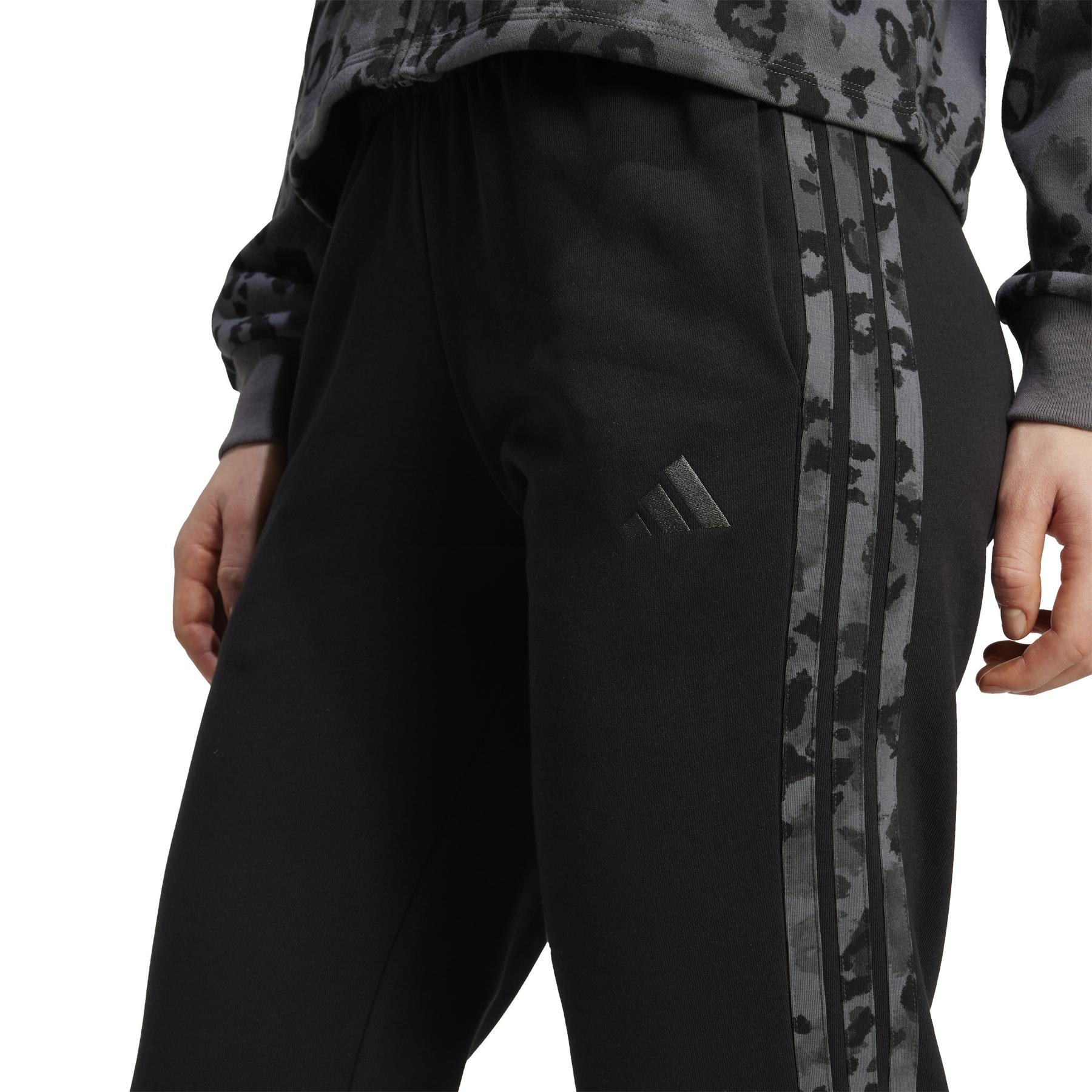 product/a/d/adidas_kb8510_5_apparel_on_model_detail_view_1_white.jpg