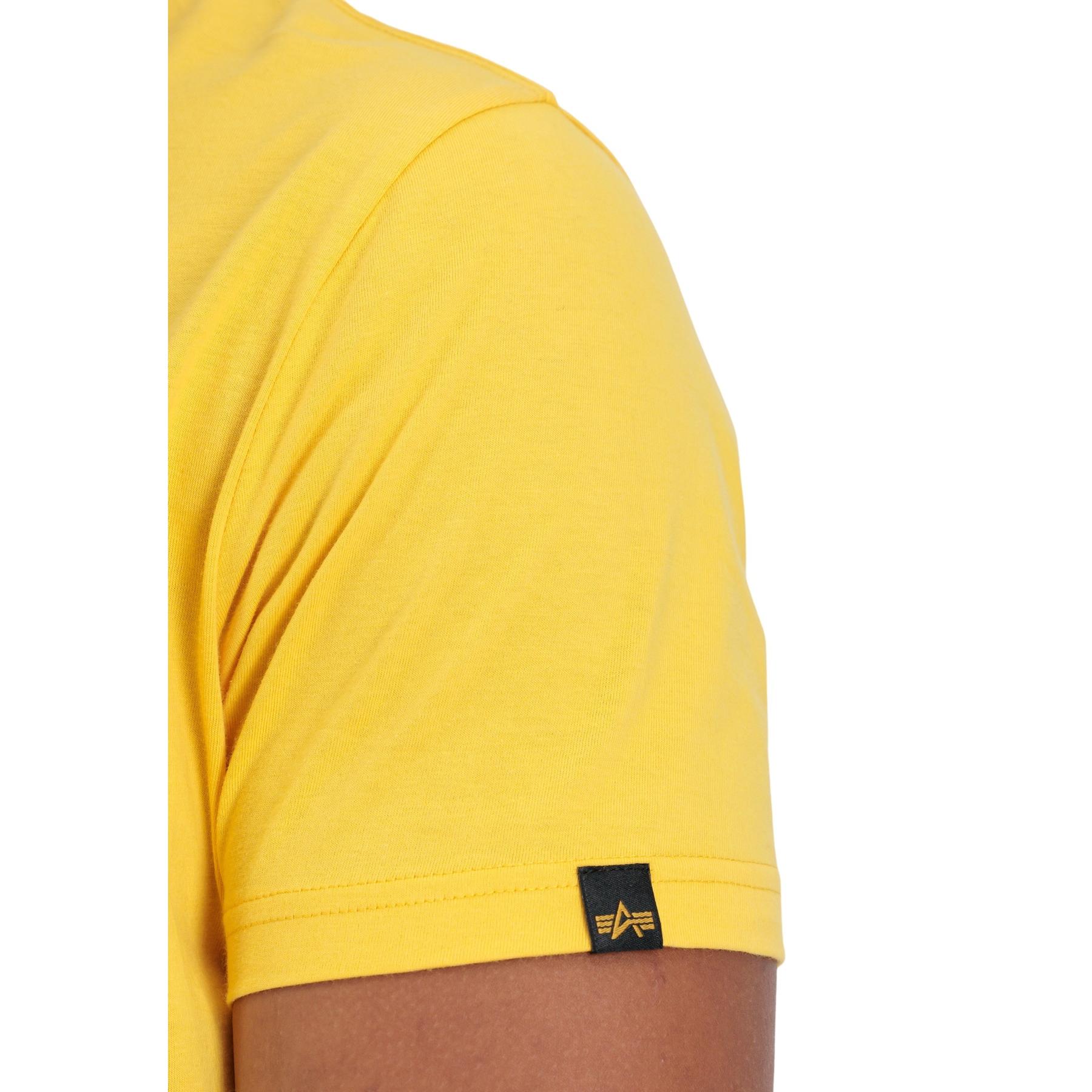 product/a/l/alpha-industries_100501-670-alpha-industries-basic-t-005.jpg