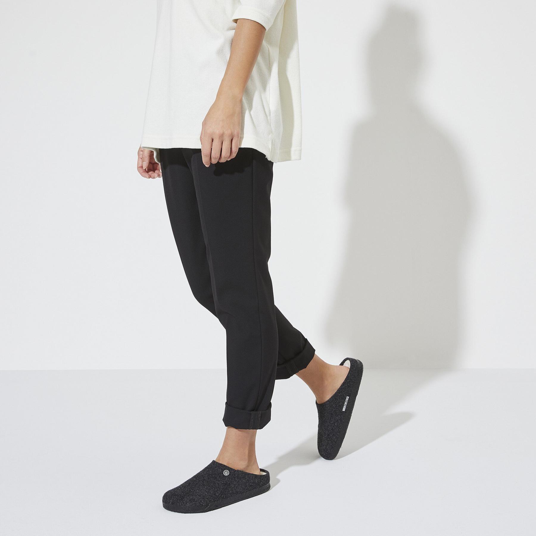 product/b/i/birkenstock_1015090-1015084_6-nw090525.jpg