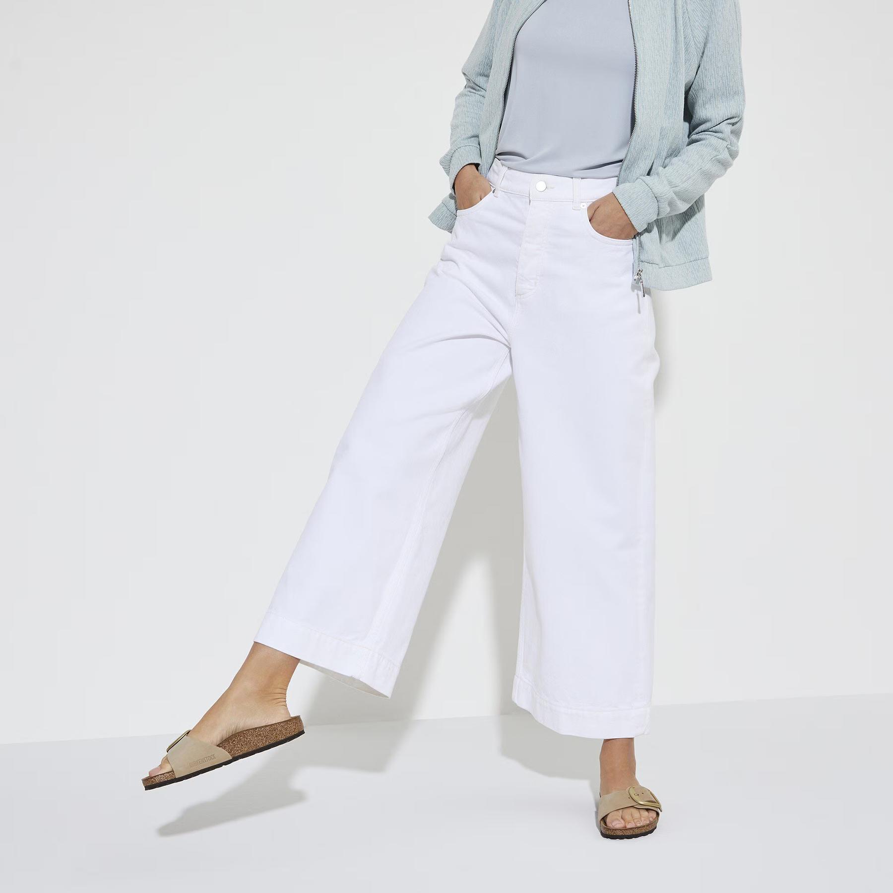 product/b/i/birkenstock_1024009_sandcastle_7.jpg