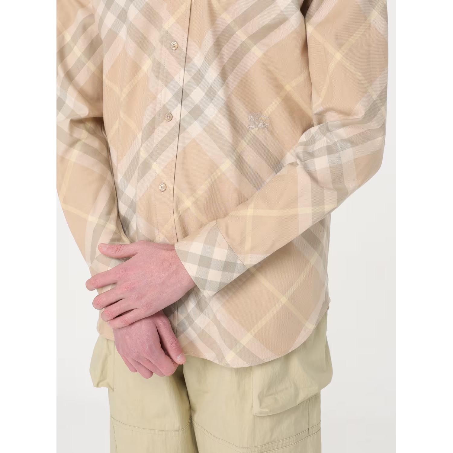 product/b/u/burberry_8082194_beige_2.jpg