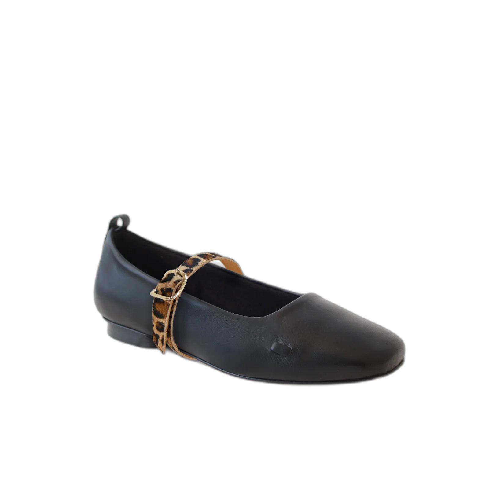 product/c/a/camia_9624807571747_black-leopard_2.jpg