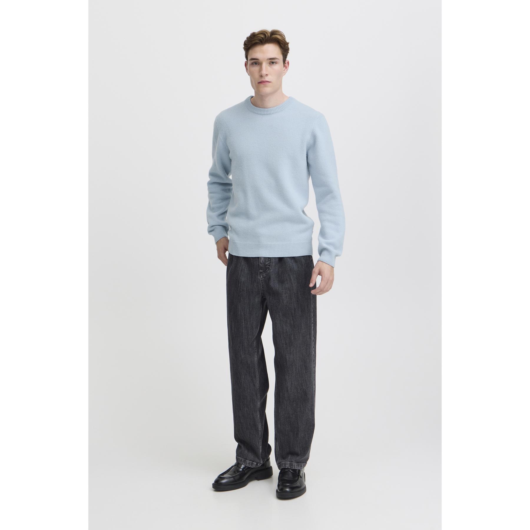 product/c/a/casual-friday_20503970-153920_2.jpg
