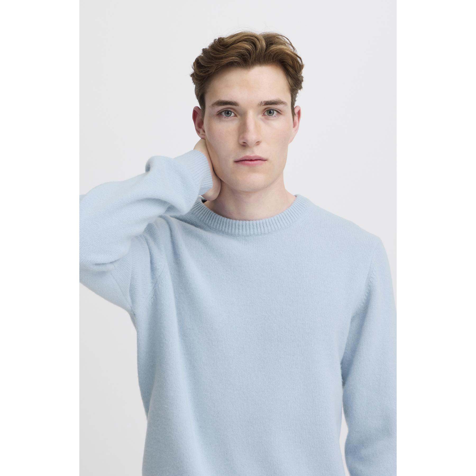 product/c/a/casual-friday_20503970-153920_5.jpg