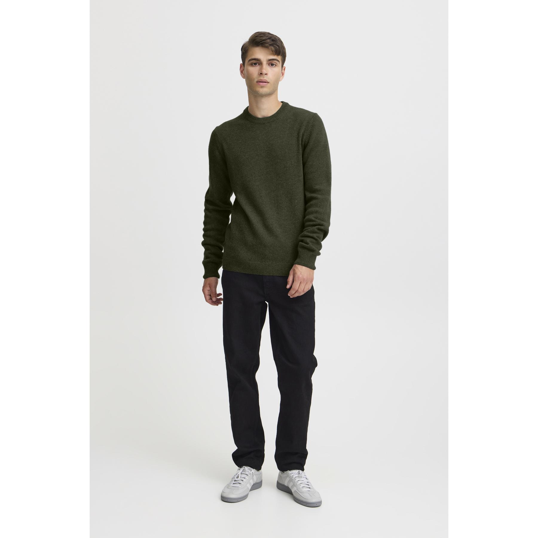 product/c/a/casual-friday_20503970-190413_5.jpg