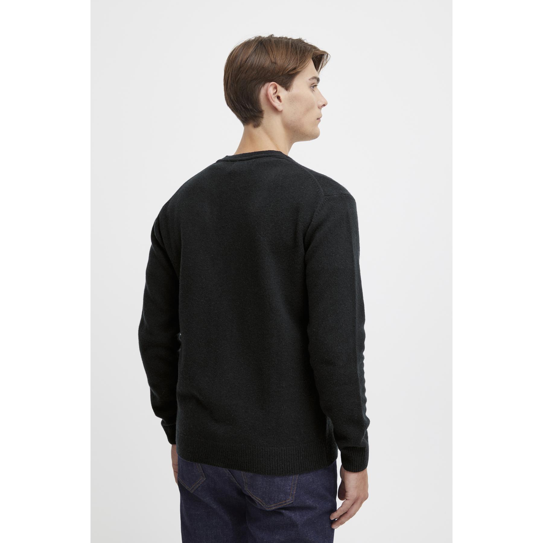 product/c/a/casual-friday_20504796-194013_5.jpg