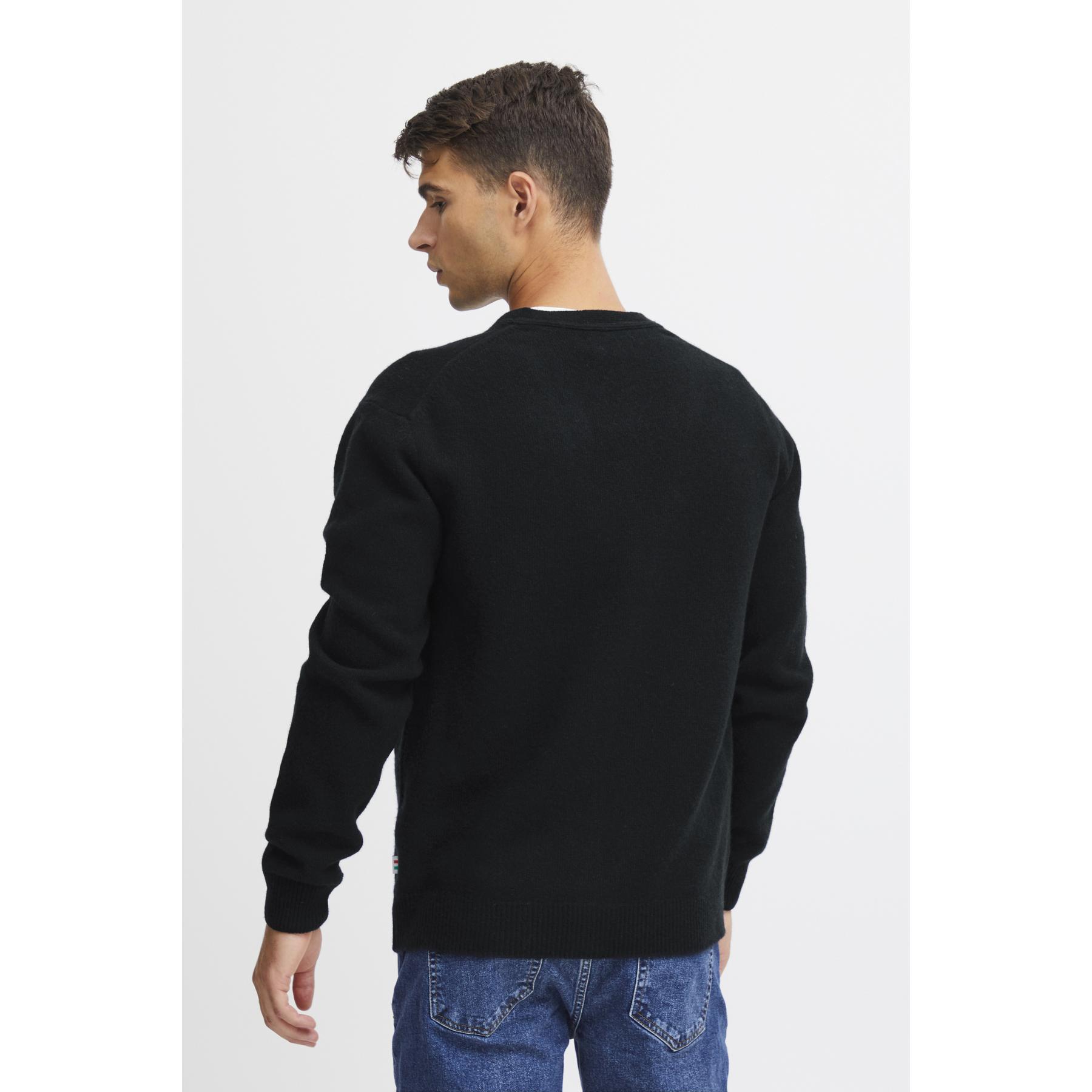 product/c/a/casual-friday_20504796-194013_9.jpg