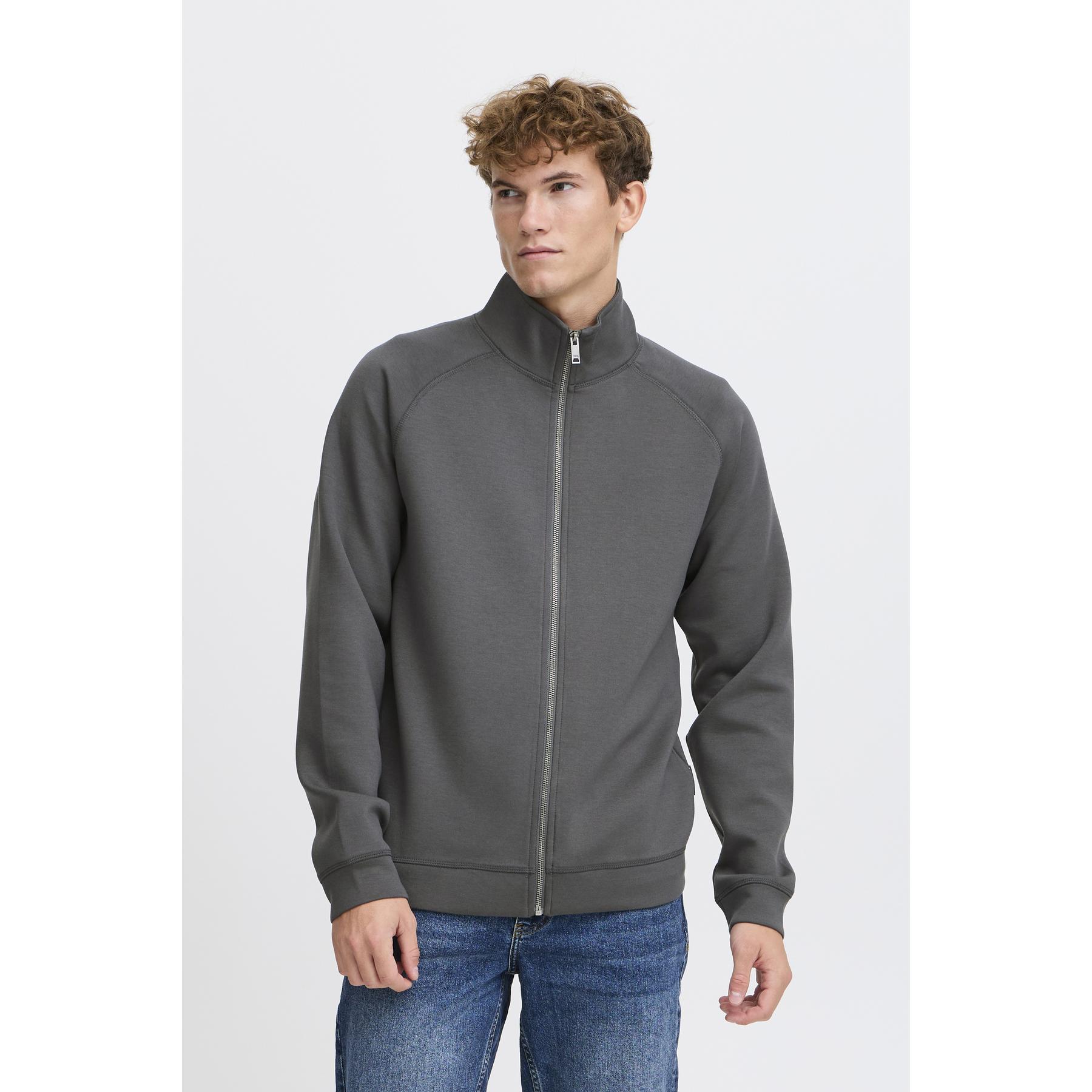product/c/a/casual-friday_20504936-193906_4.jpg
