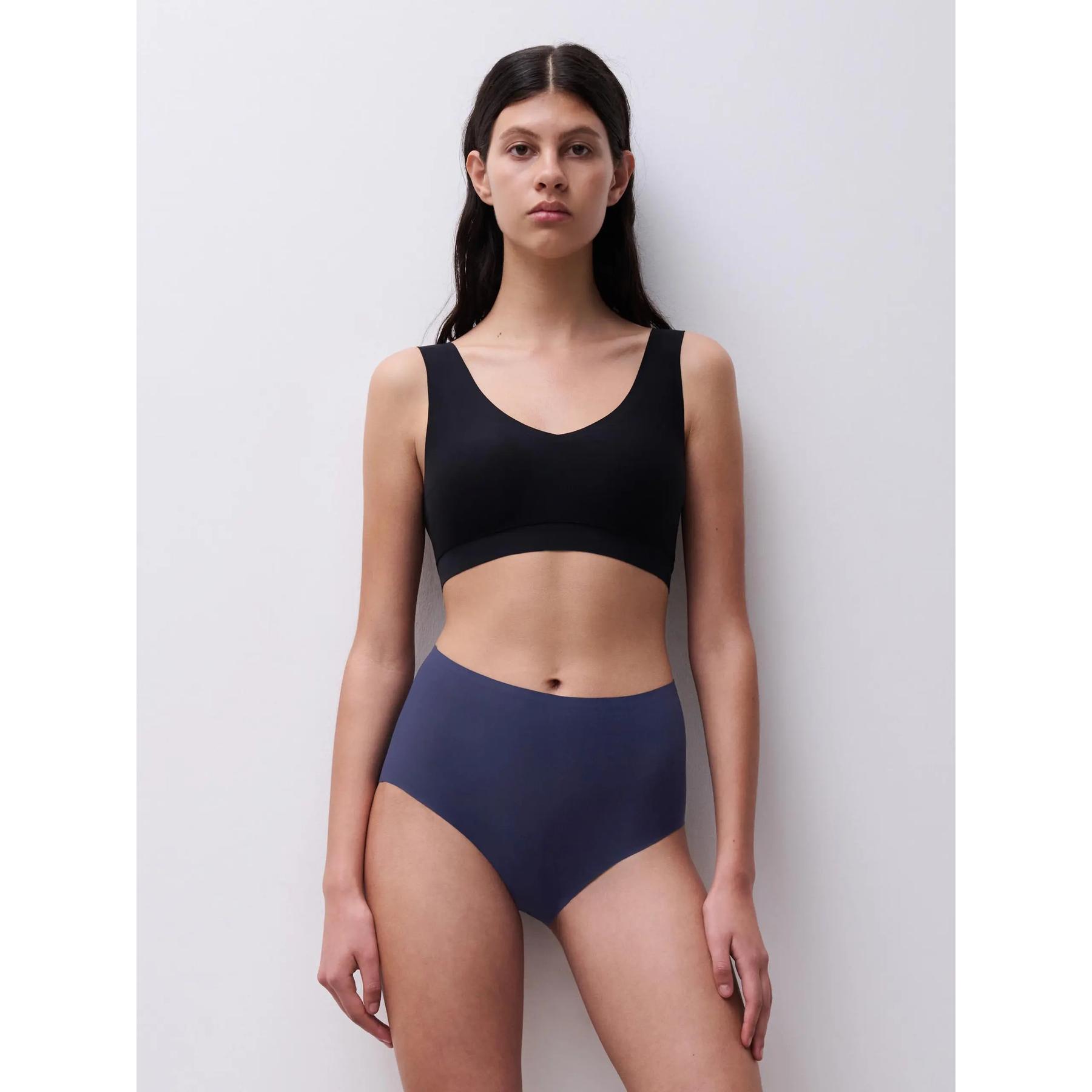 product/c/h/chantelle_c26470-023_bleu-outre_4.jpg