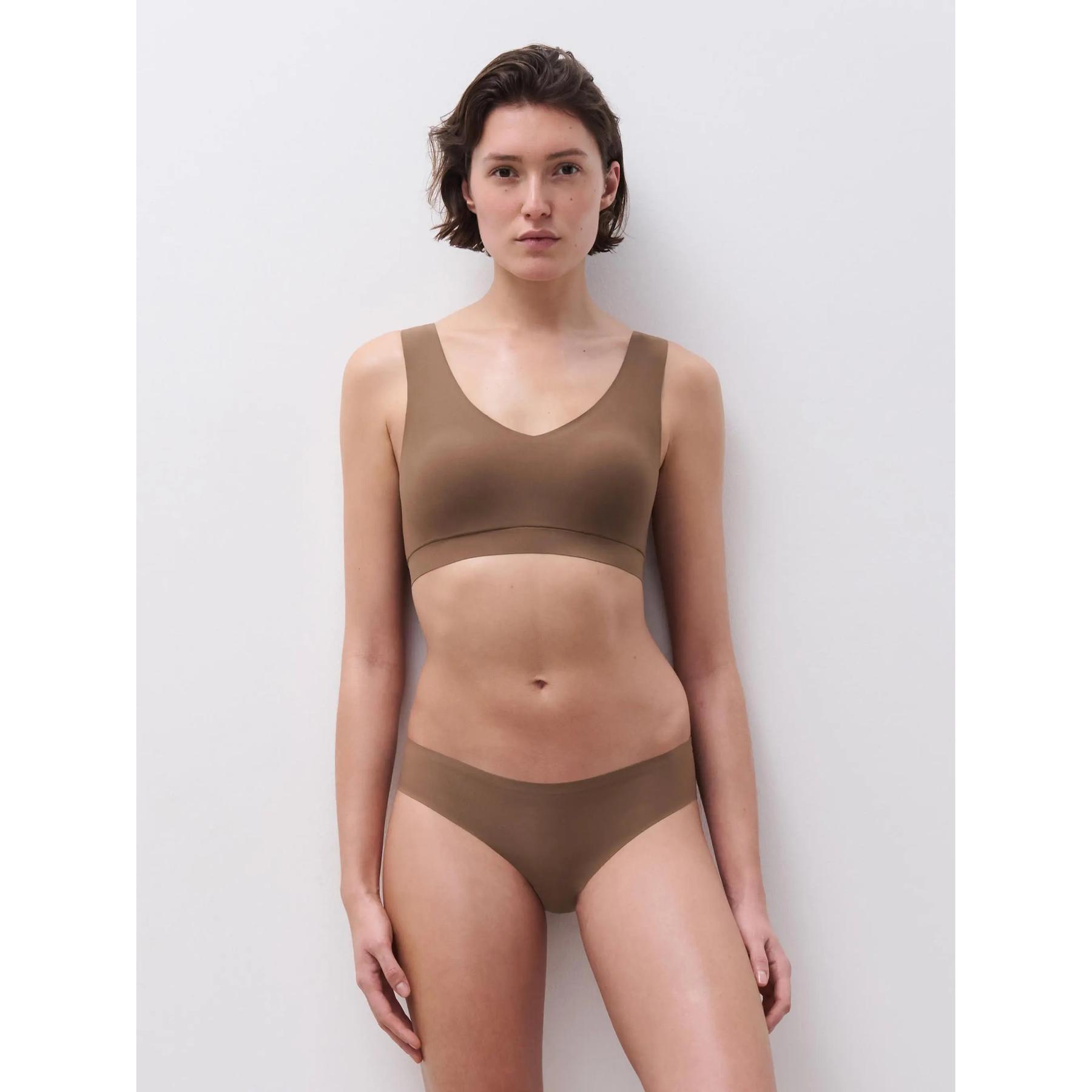 product/c/h/chantelle_c26490-02e_cocoa_4.jpg