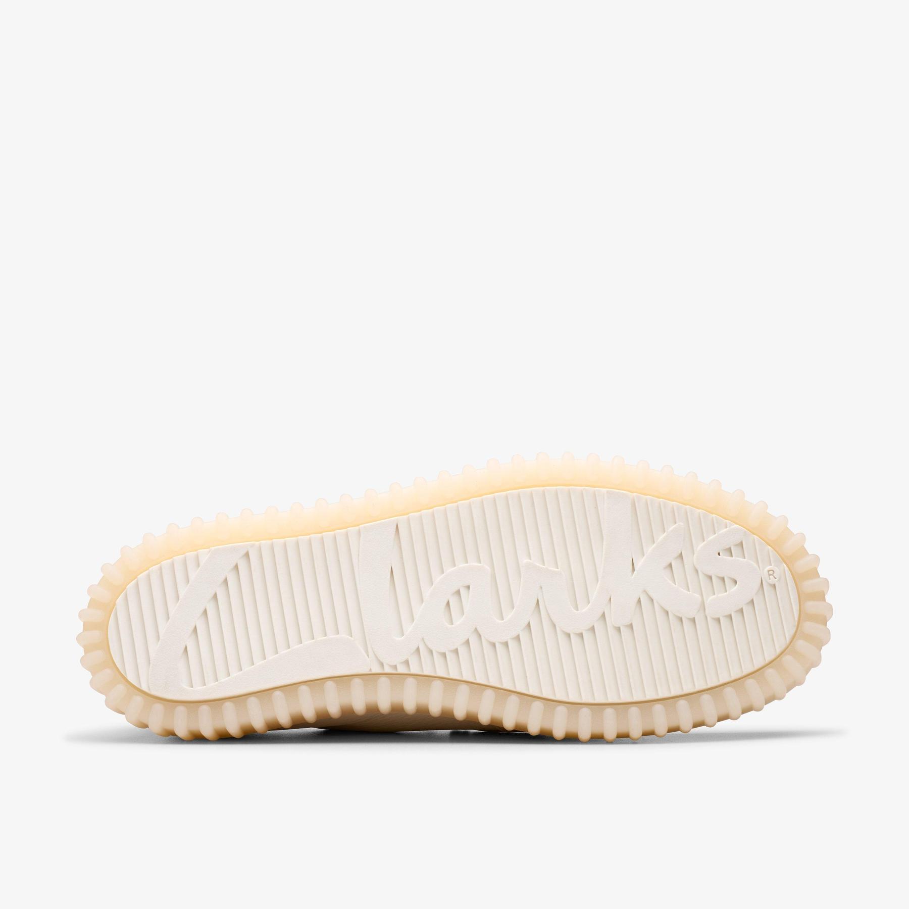 product/c/l/clarks_26180910_white-leather_3.jpg