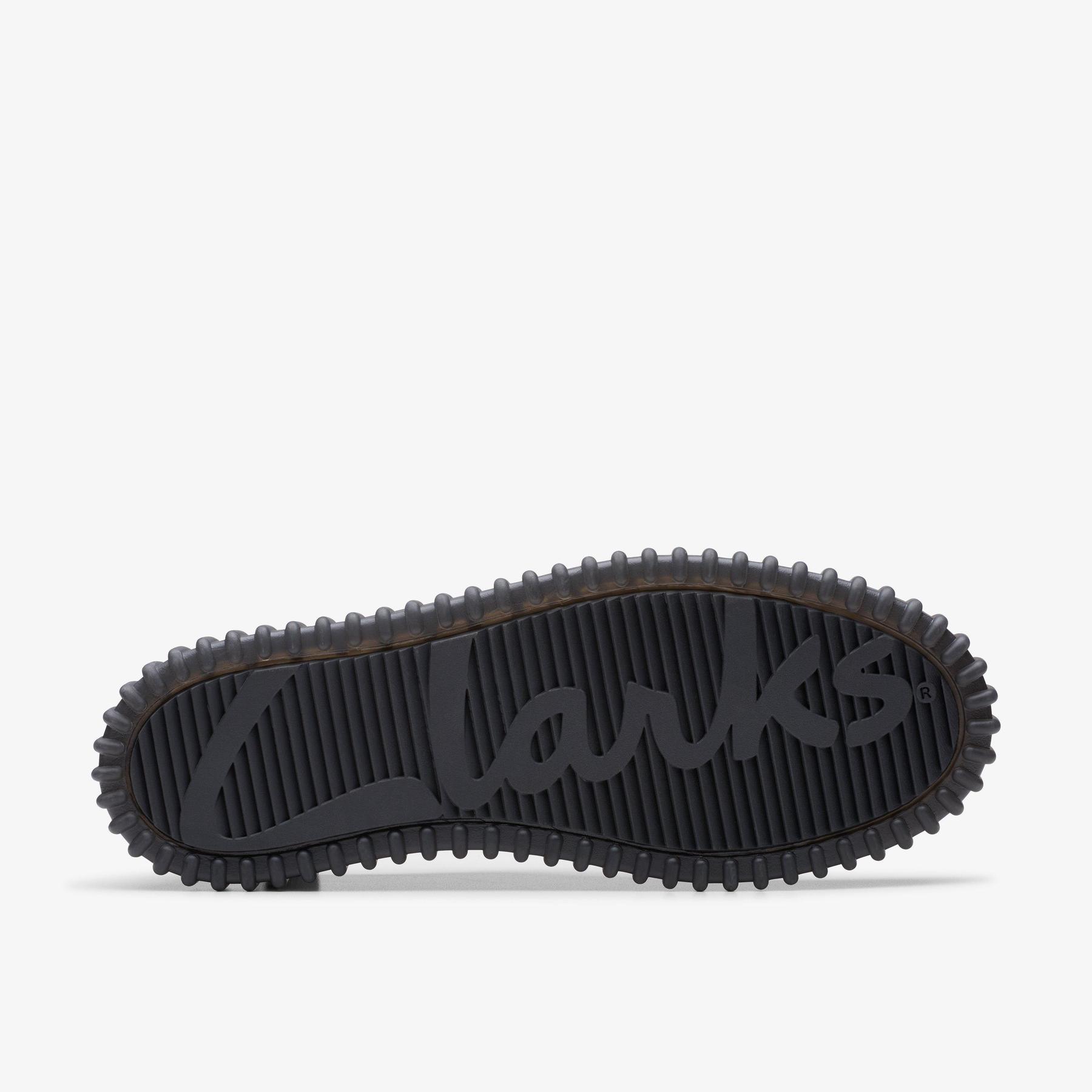 product/c/l/clarks_26181385_black-leather_3.jpg