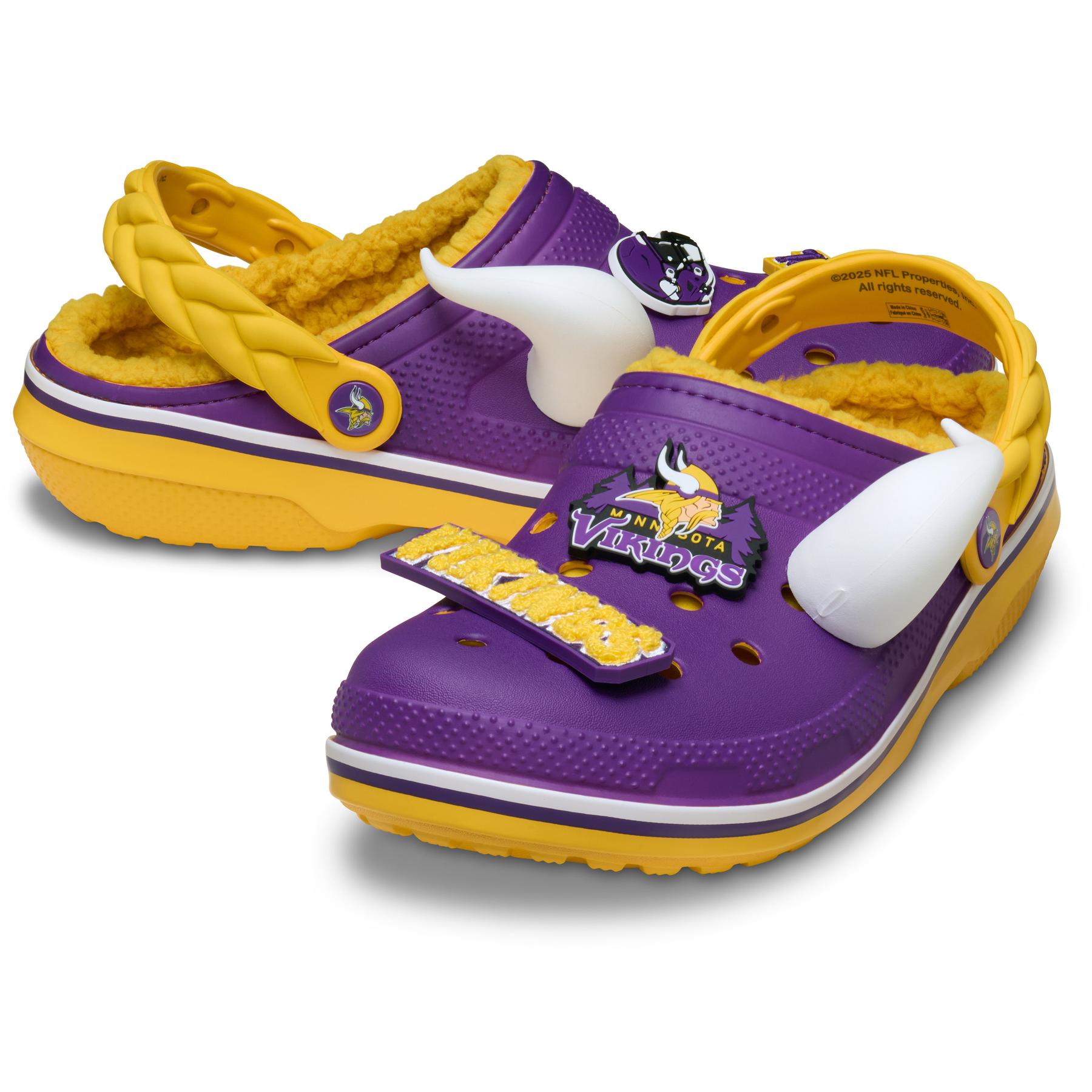 product/c/r/crocs_212735-90h_1-nw092925.jpg