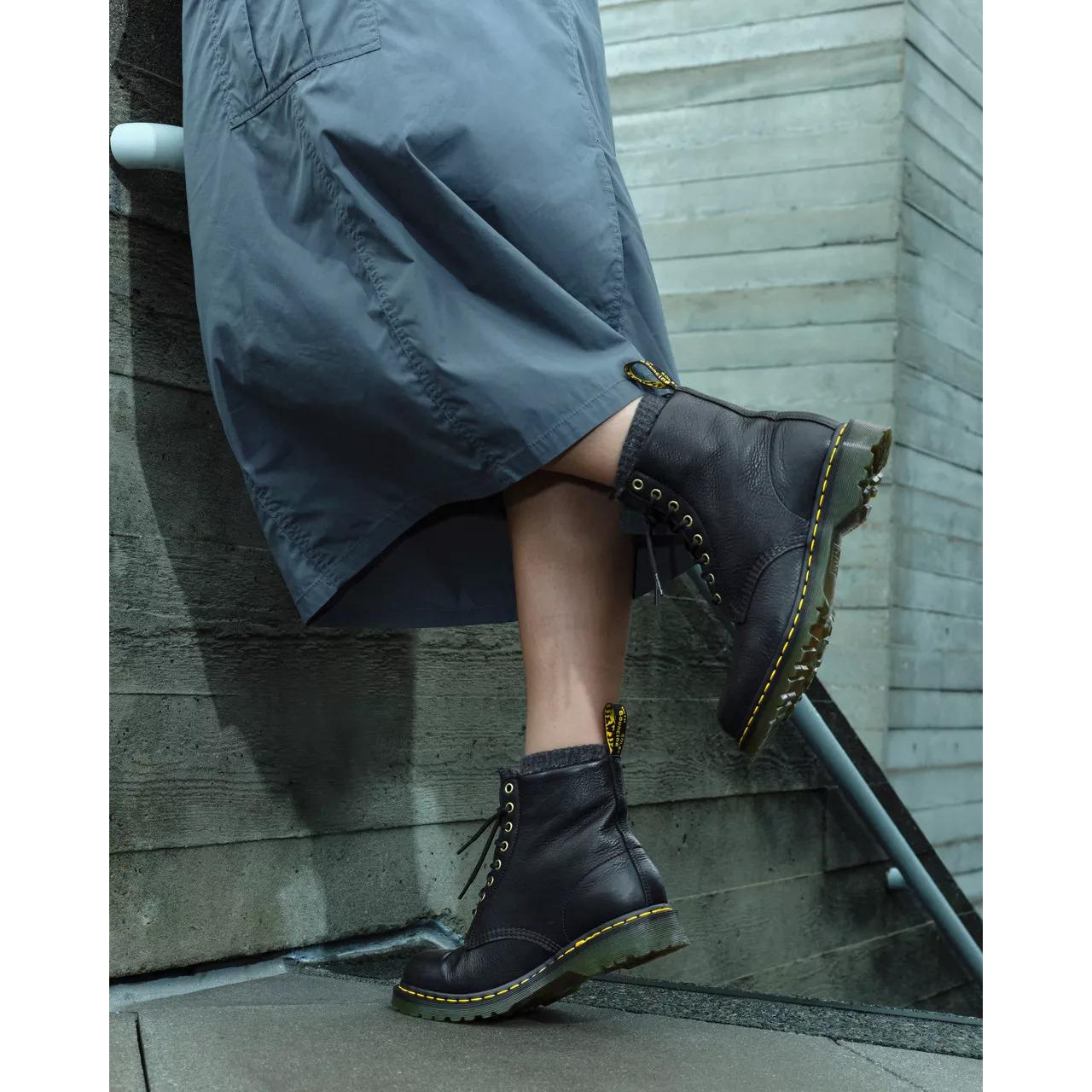 product/d/r/dr-martens_31873001_noir_4.jpg