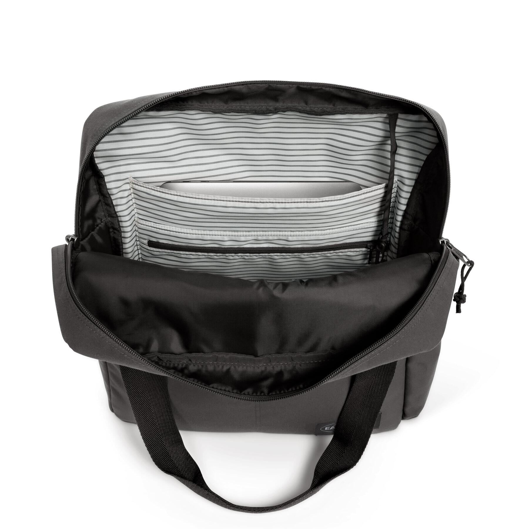 product/e/a/eastpak_ek0a5bi22k7_optown-black_3.jpg