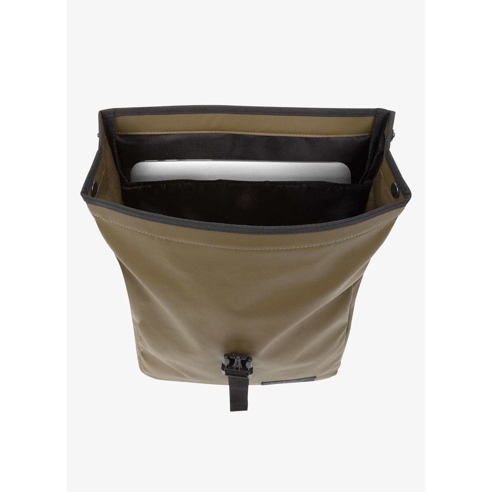 product/e/a/eastpak_ek0a5bjio14_o14-tarp-army_4.jpg