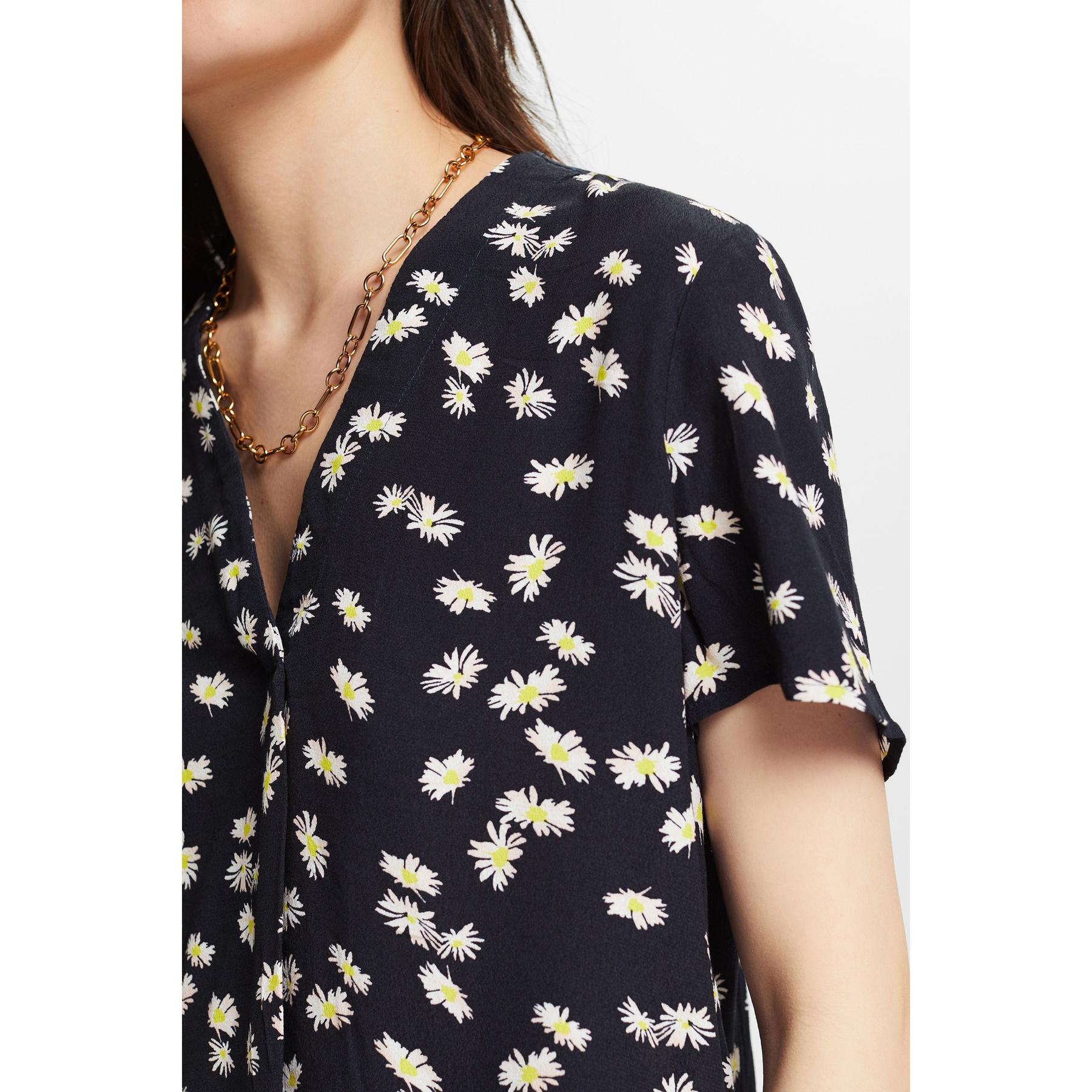 product/e/s/esprit_994ee1f315_400_6.jpg