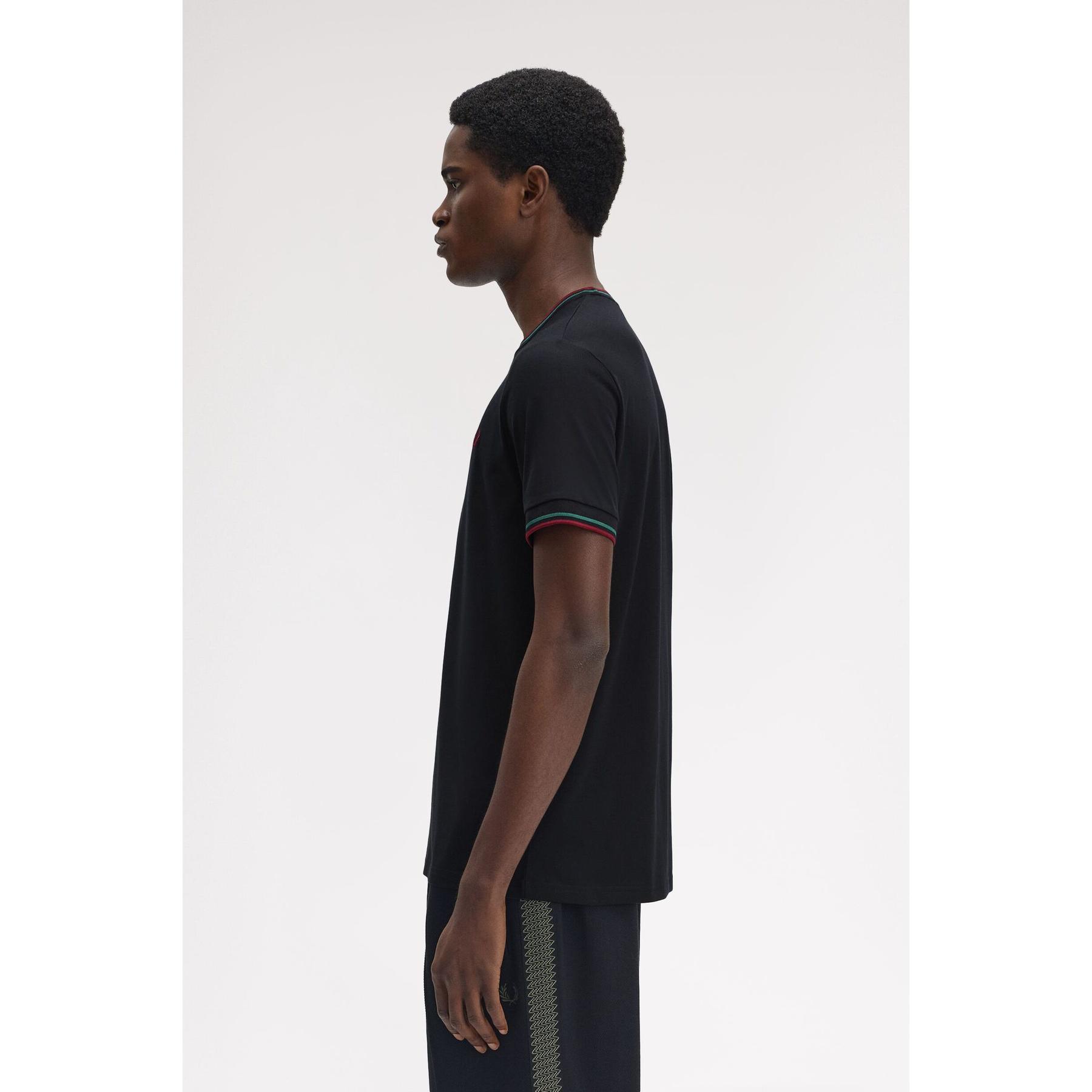product/f/r/fred-perry_fpm1588v_z58_v2_q325_mod2_side.jpg