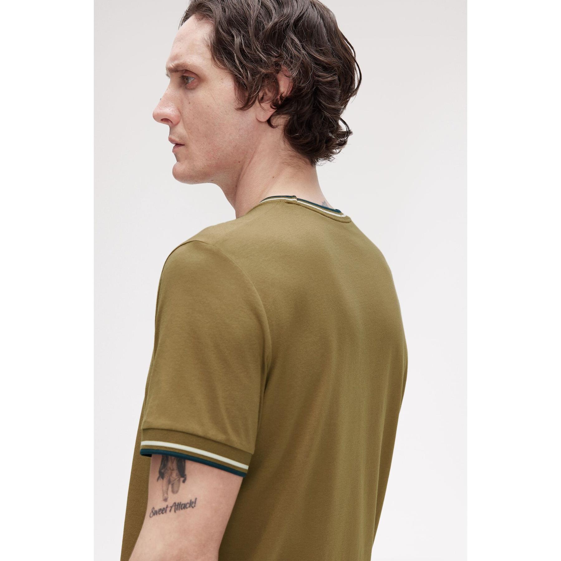 product/f/r/fred-perry_fpm1588v_z60_v2_q325_ed3.jpg
