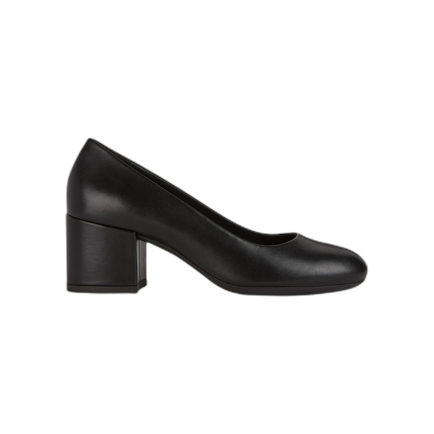 product/g/e/geox_d26twa_00085_c9999_black_1.jpg