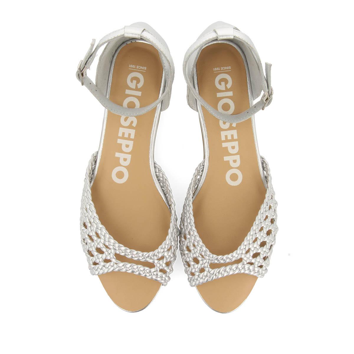 product/g/i/gioseppo_72042-p-plata_10-nw042324.jpg