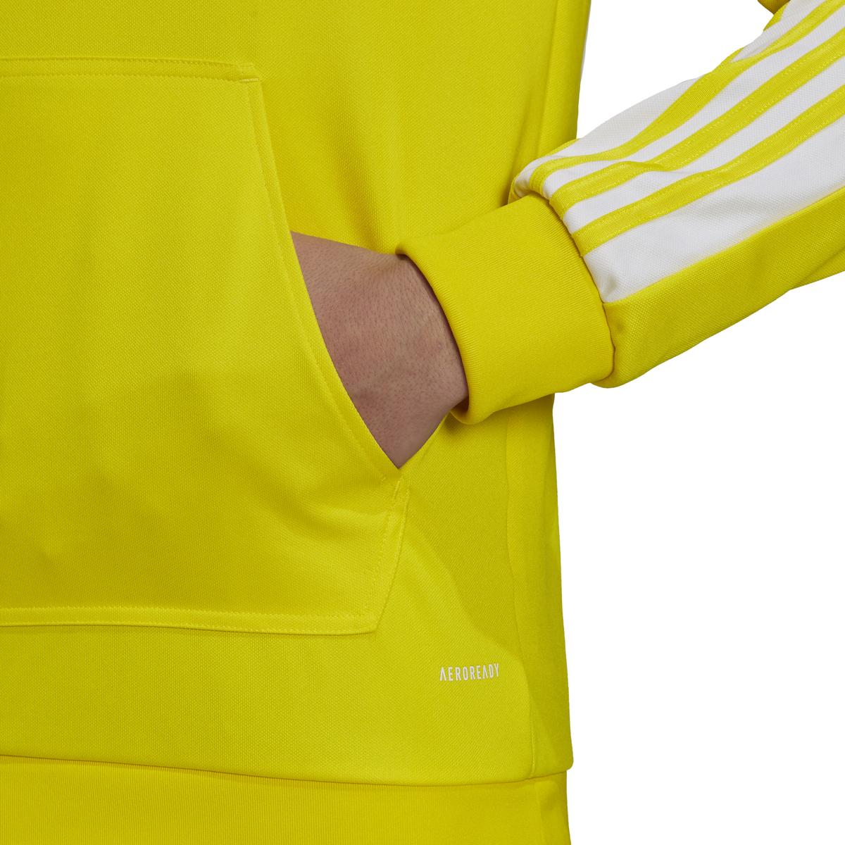 product/g/p/gp6438_app_on-model_detail-2_white.jpg