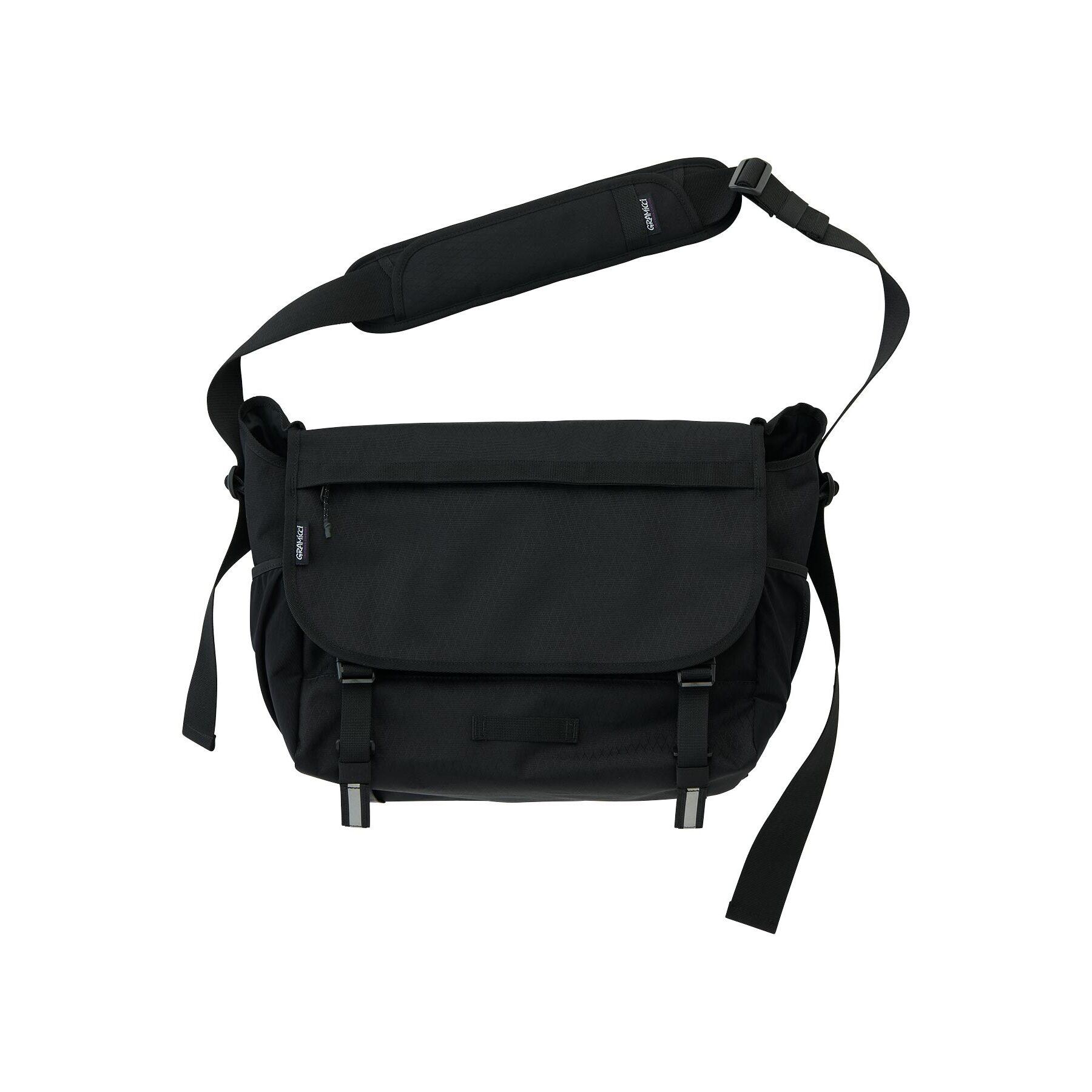 product/g/r/gramicci_g5fb-161-black_black_1.jpg