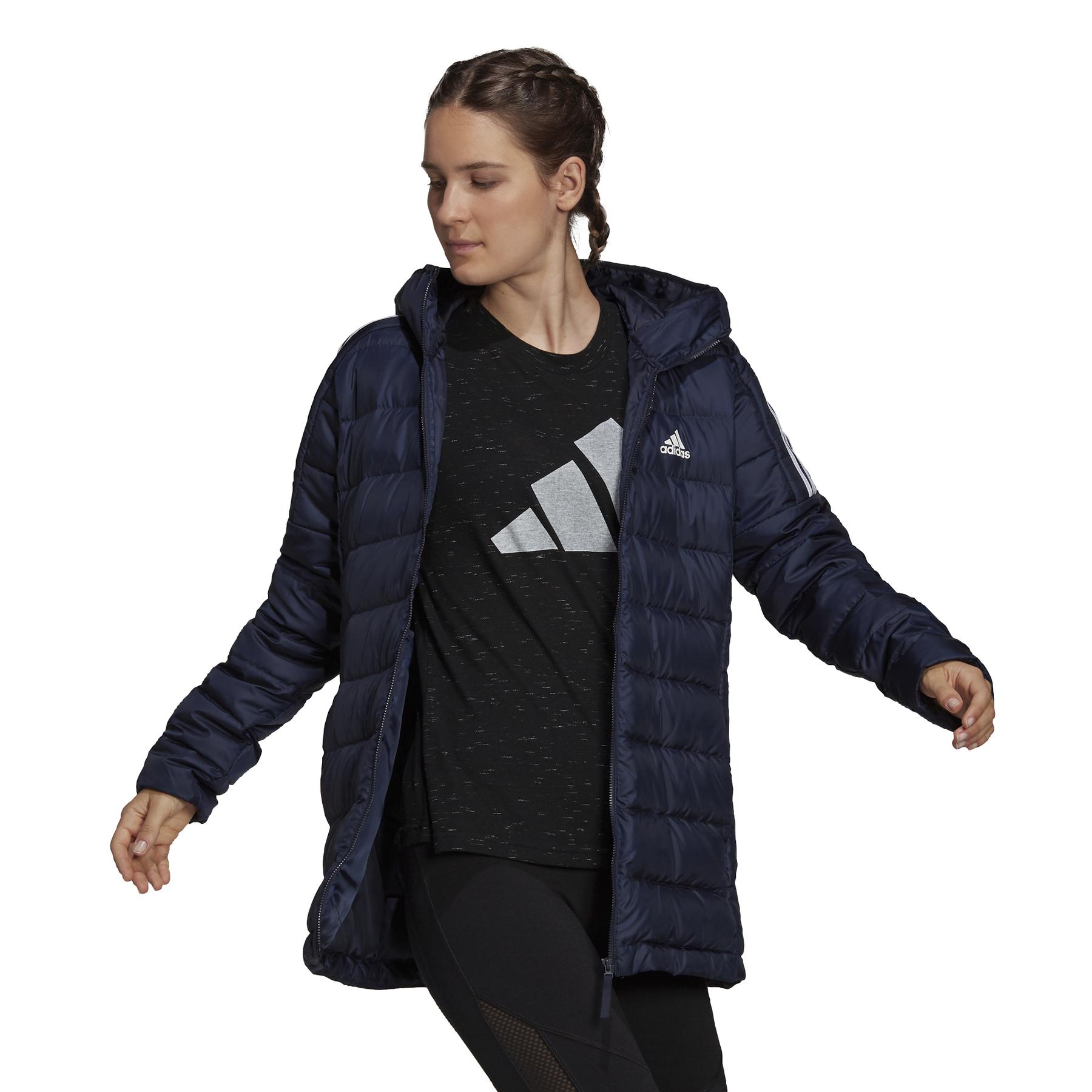 product/g/t/gt9139_app_on-model_walking_white.jpg