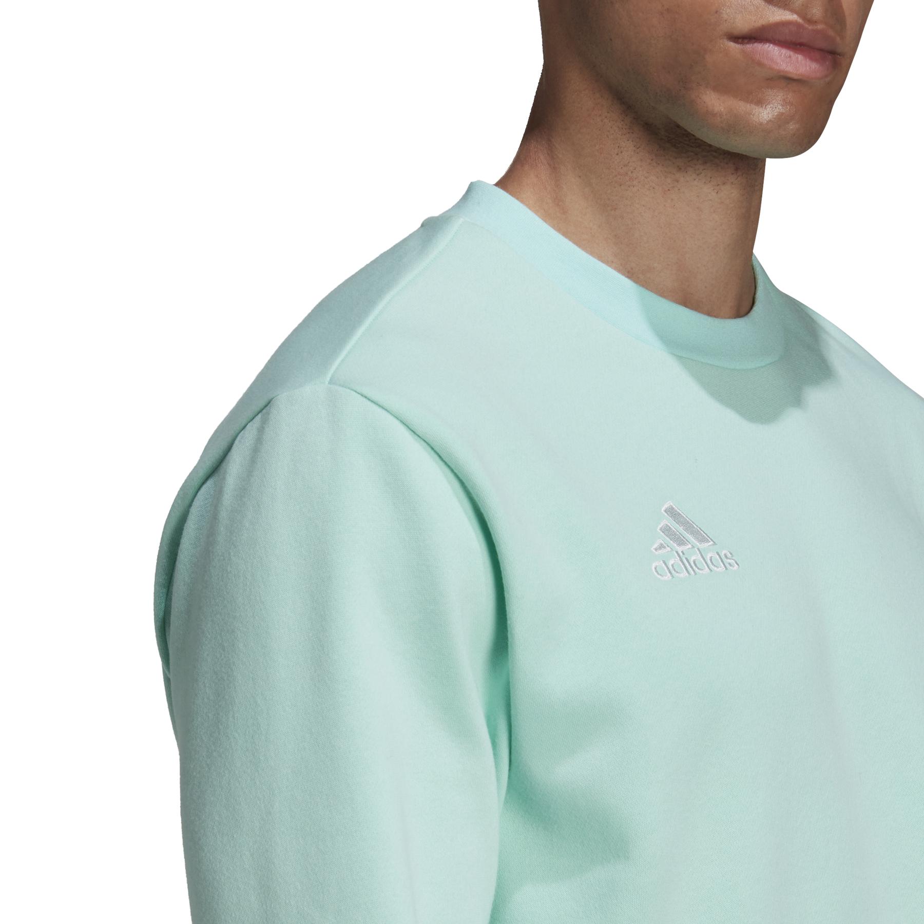 product/h/c/hc5047_app_on-model_detail-1_white_1645109669.jpg