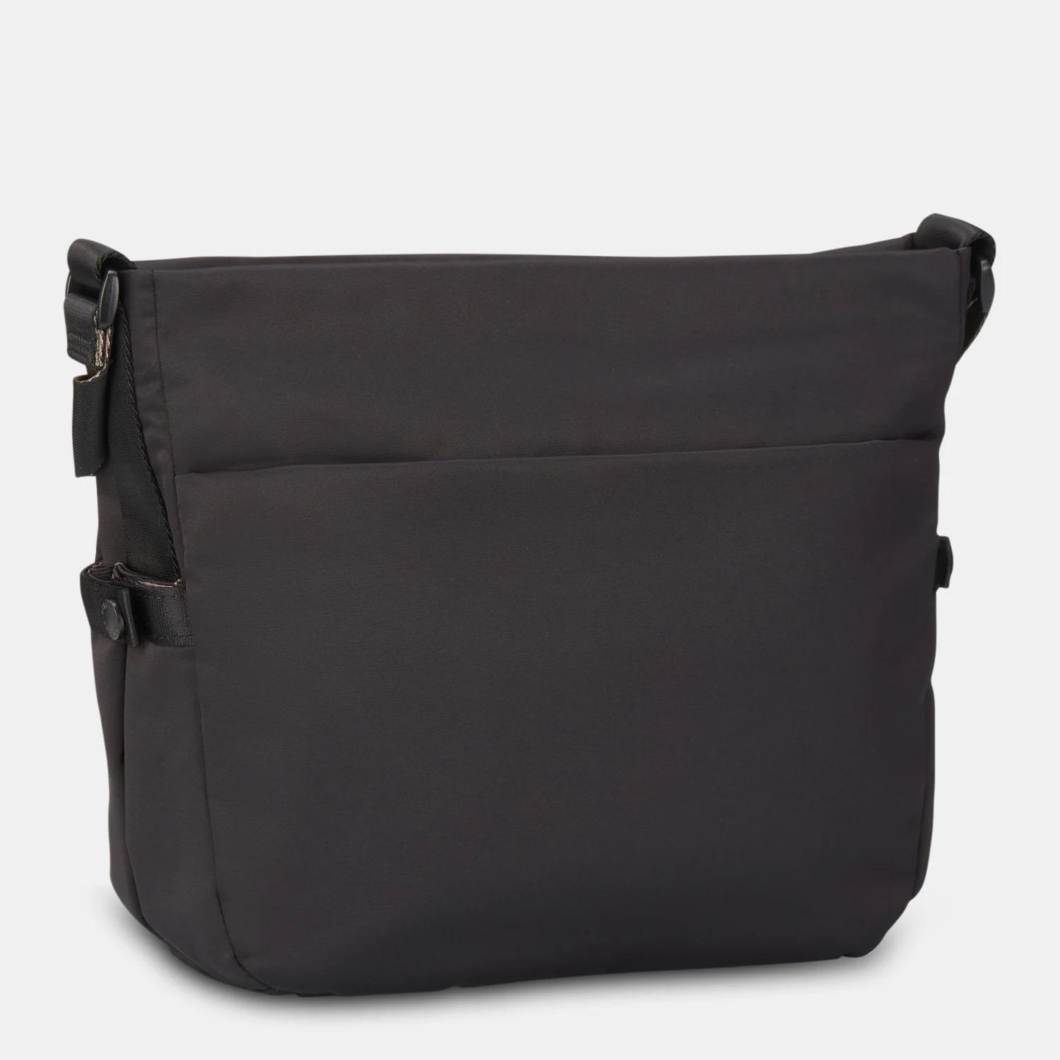 product/h/e/hedgren_hnov04_003-01_black_3.jpg