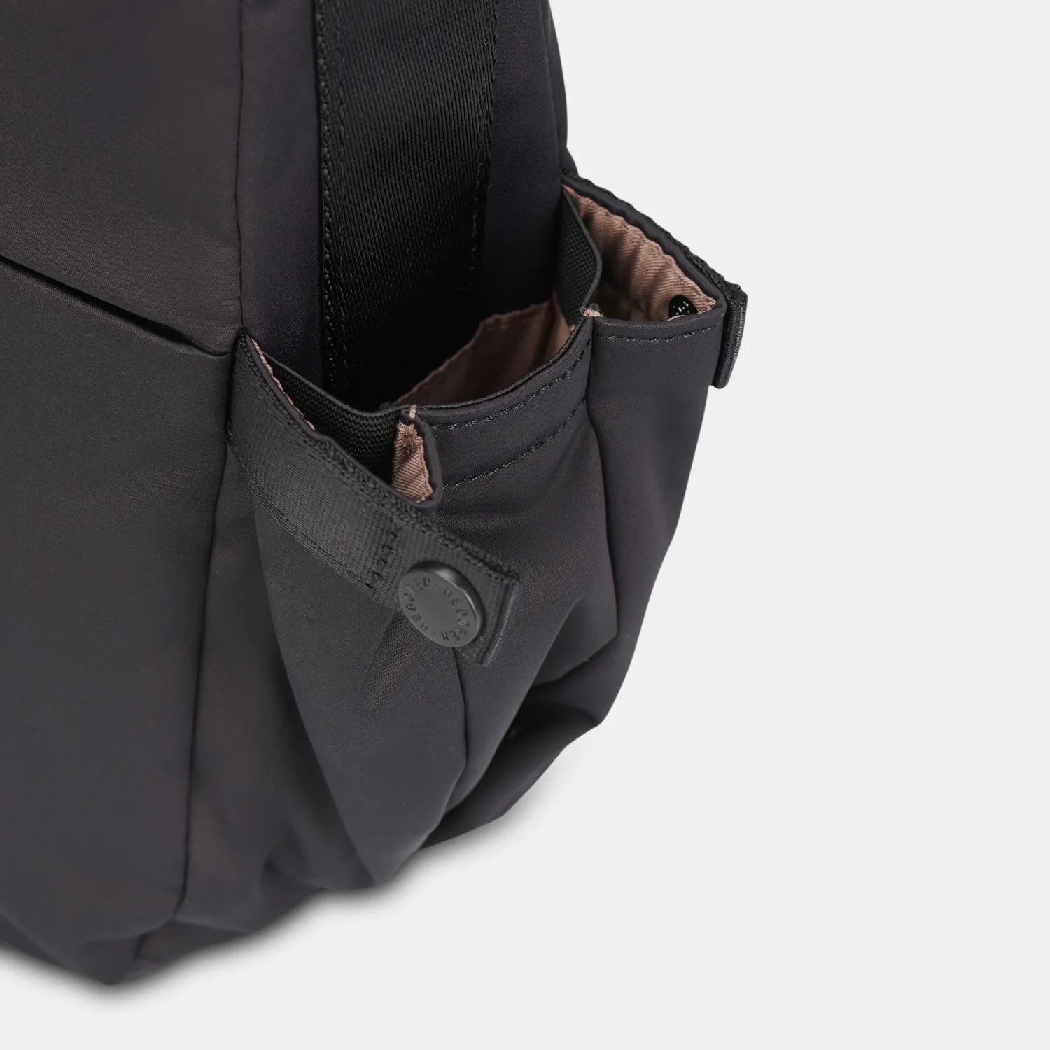 product/h/e/hedgren_hnov04_003-01_black_4.jpg