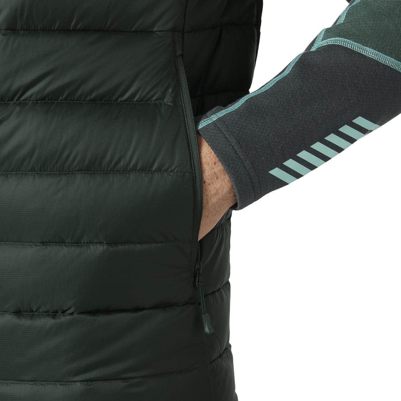 product/h/e/helly-hansen_63360-390_jungle-green_1.jpg