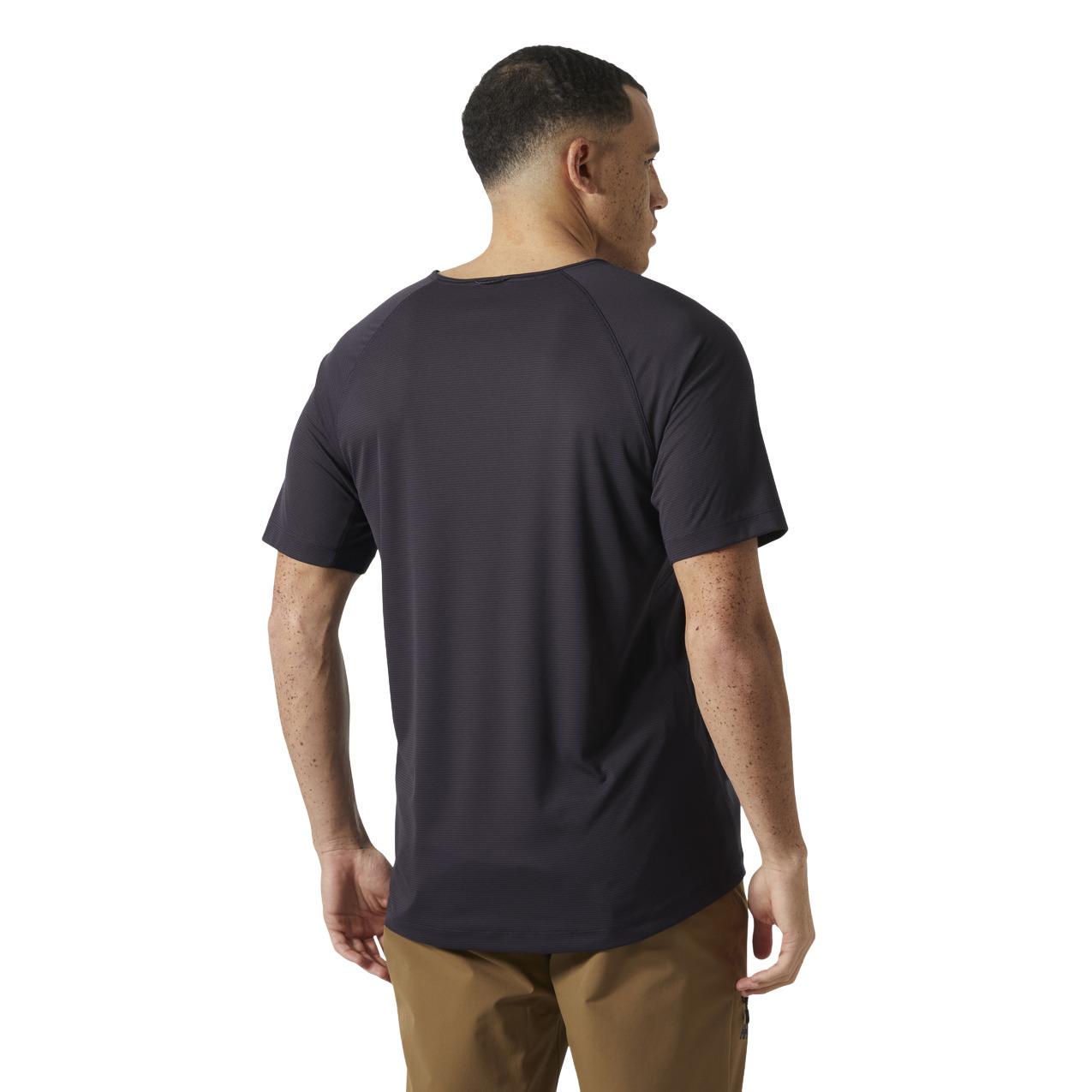 product/h/e/helly-hansen_63410-660_black-grape_2.jpg