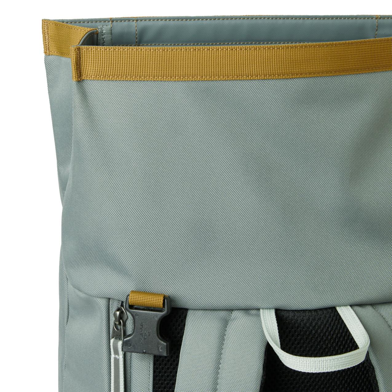 product/h/e/helly-hansen_67187-485_grey-cactus_6.jpg