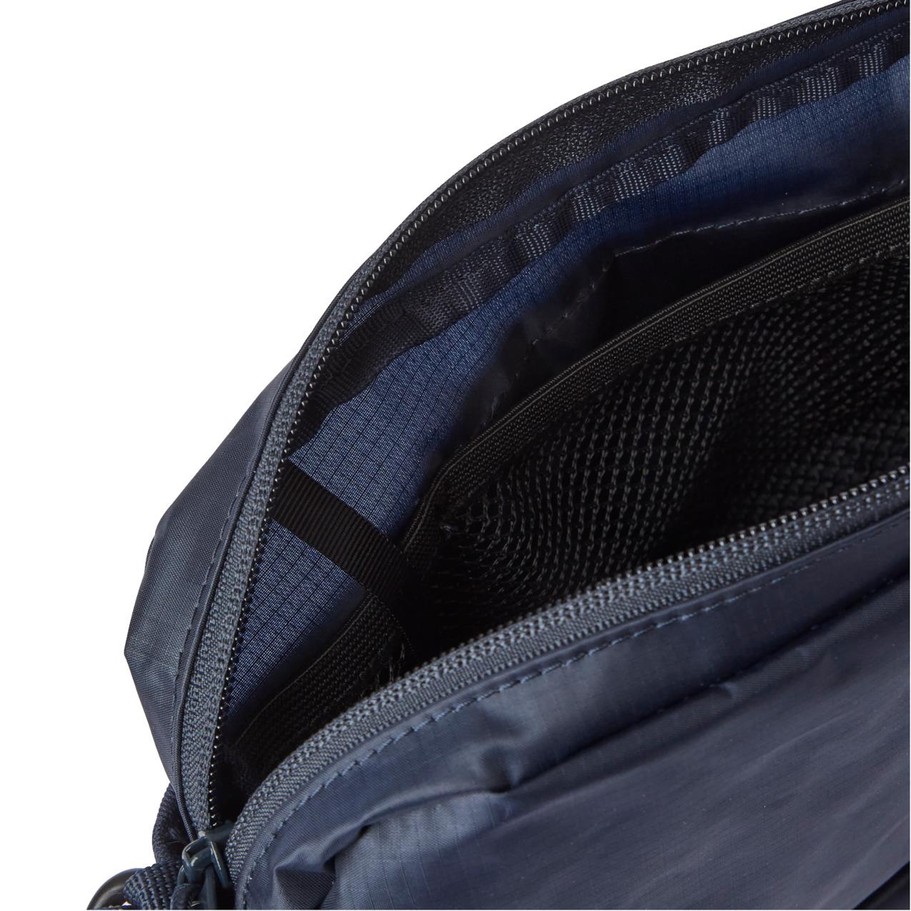 product/h/e/helly-hansen_67575-597_navy_3.jpg